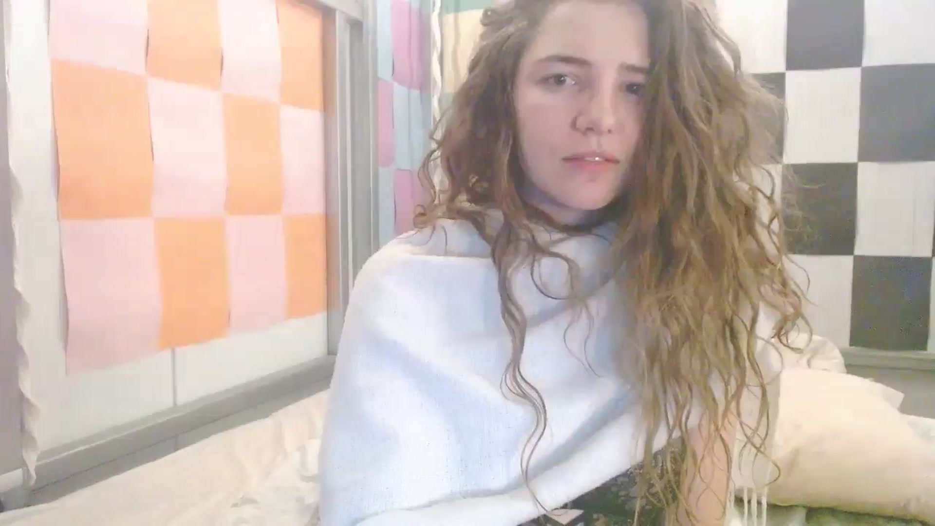 Gallery image thumbnail from Elizabeth005's myfreecams stream on, 09/17/2025, 12:43 image 11 of 20