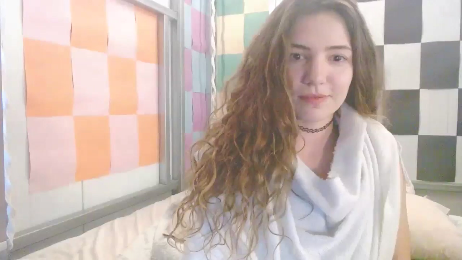 Gallery image thumbnail from Elizabeth005's myfreecams stream on, 09/17/2025, 12:43 image 17 of 20