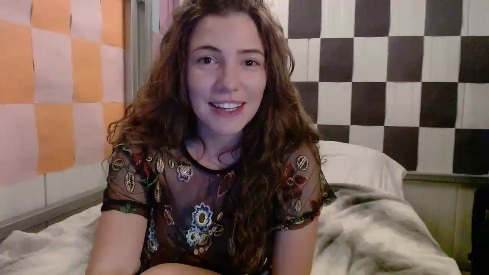 Gallery image thumbnail from Elizabeth005's myfreecams stream on, 09/18/2025, 08:35 image 12 of 20