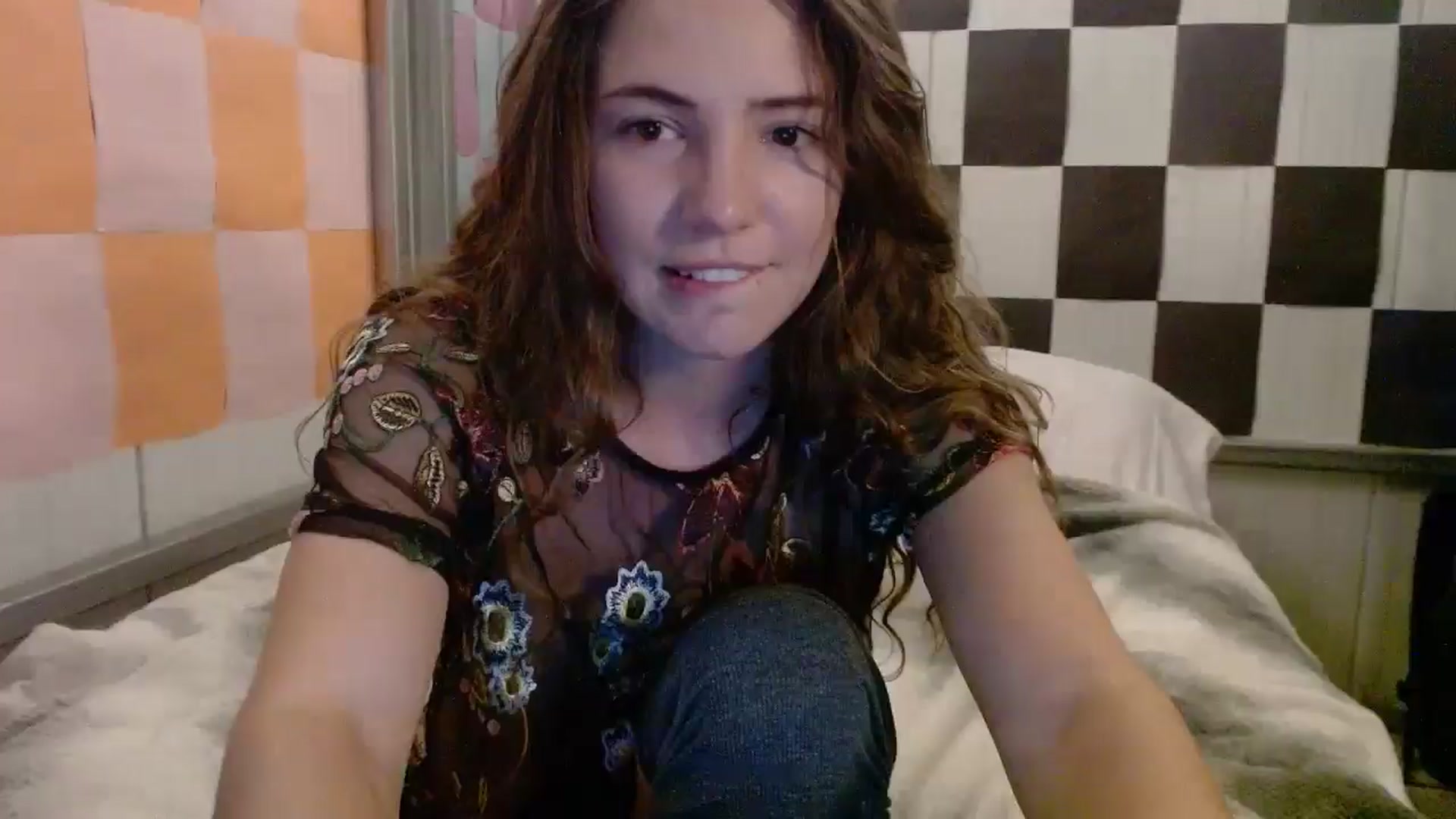 Gallery image thumbnail from Elizabeth005's myfreecams stream on, 09/18/2025, 08:35 image 19 of 20