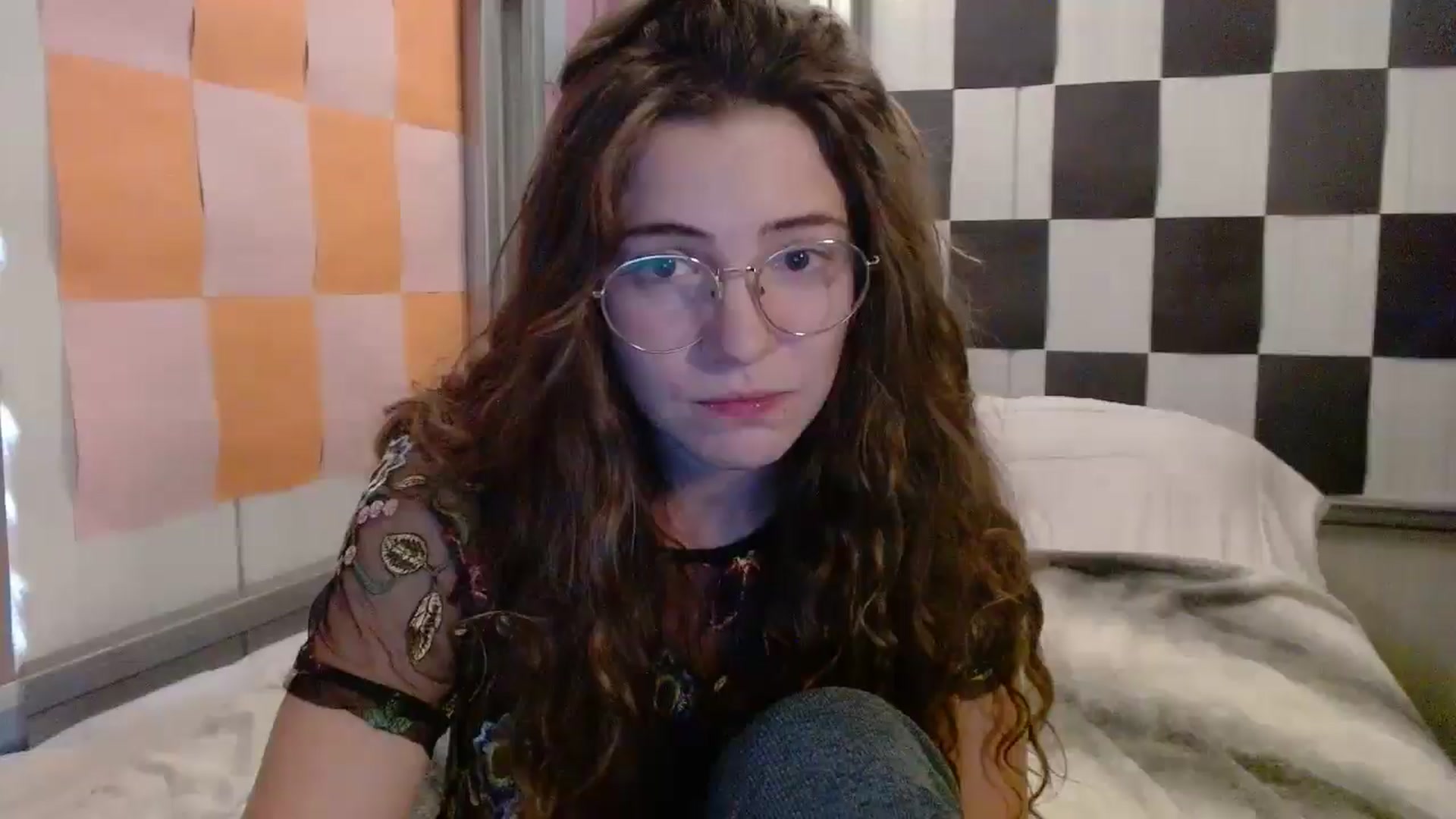 Gallery image thumbnail from Elizabeth005's myfreecams stream on, 09/18/2025, 13:23 image 12 of 20