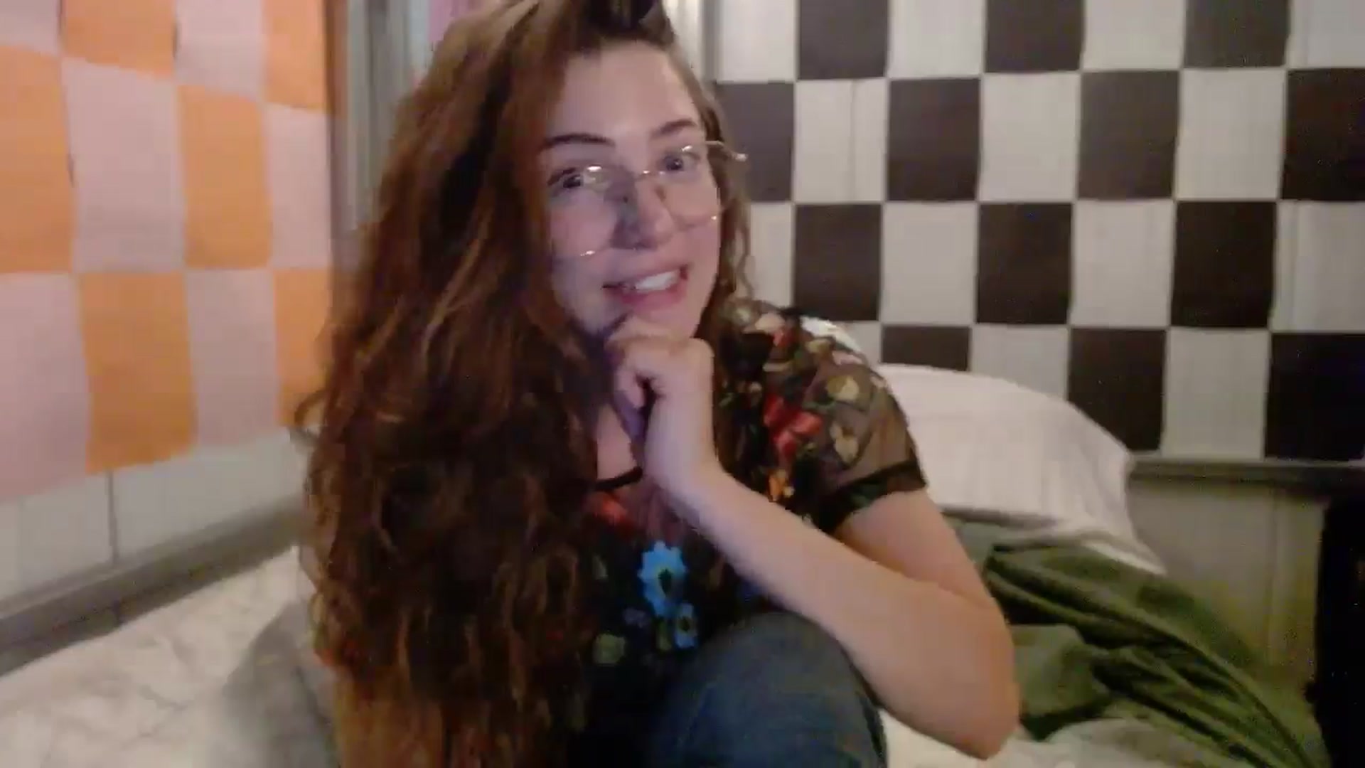 Gallery image thumbnail from Elizabeth005's myfreecams stream on, 09/18/2025, 13:23 image 7 of 20