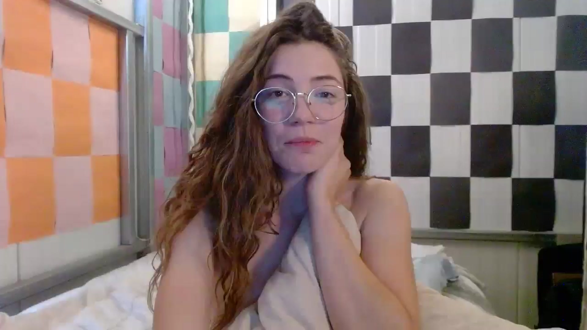 Gallery image thumbnail from Elizabeth005's myfreecams stream on, 09/18/2025, 15:05 image 1 of 20