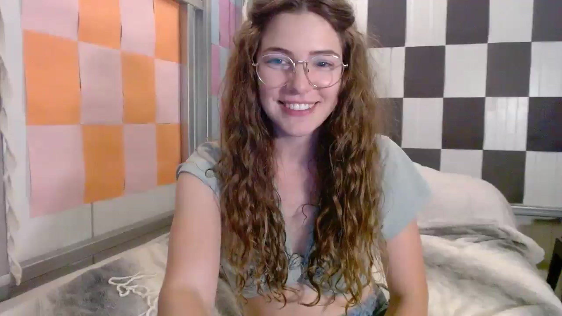 Gallery image thumbnail from Elizabeth005's myfreecams stream on, 09/20/2025, 07:06 image 7 of 20