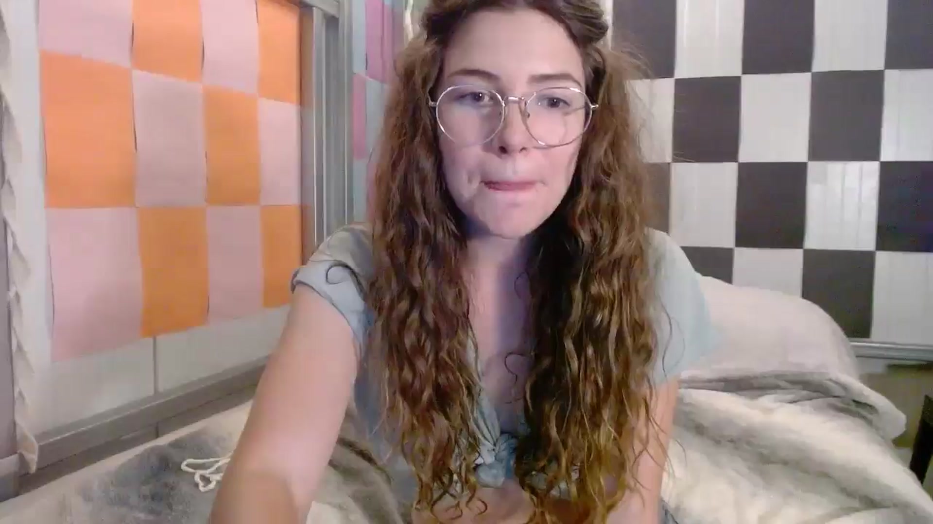 Gallery image thumbnail from Elizabeth005's myfreecams stream on, 09/20/2025, 07:06 image 5 of 20