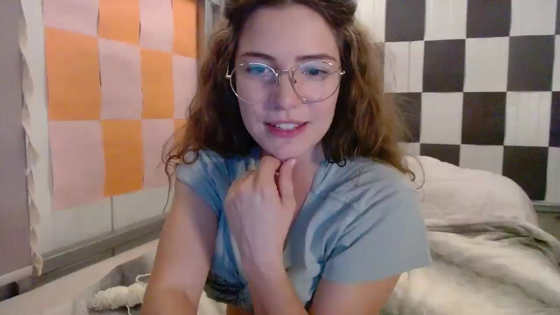 Gallery image thumbnail from Elizabeth005's myfreecams stream on, 09/20/2025, 07:06 image 16 of 20