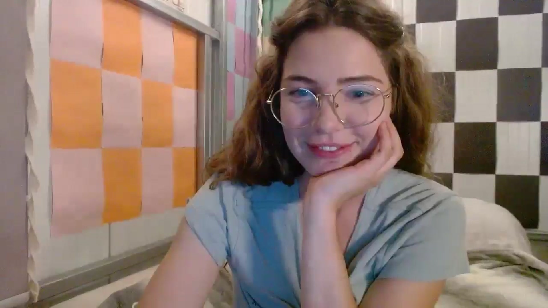 Gallery image thumbnail from Elizabeth005's myfreecams stream on, 09/20/2025, 07:06 image 13 of 20