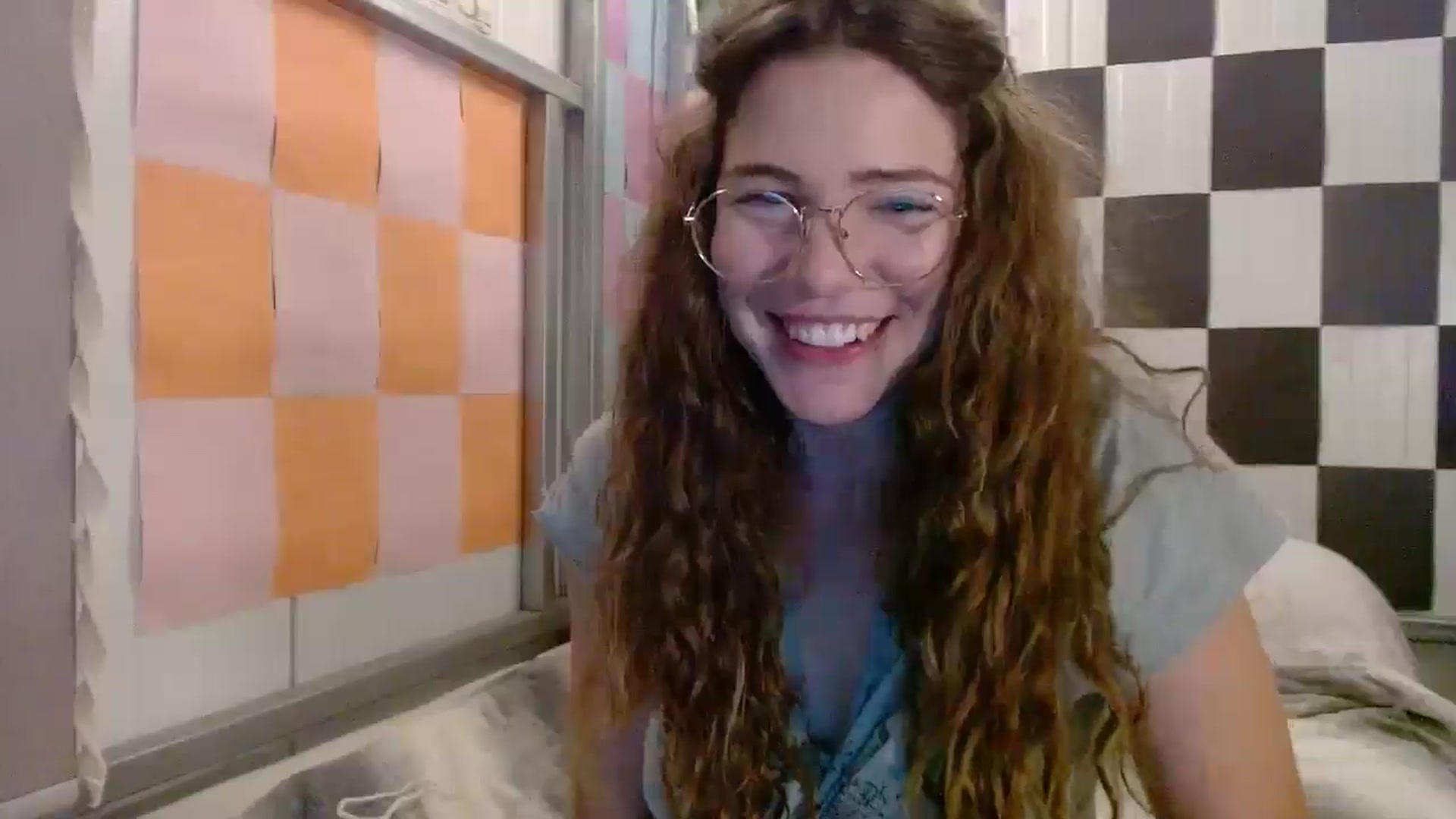 Gallery image thumbnail from Elizabeth005's myfreecams stream on, 09/20/2025, 07:06 image 10 of 20