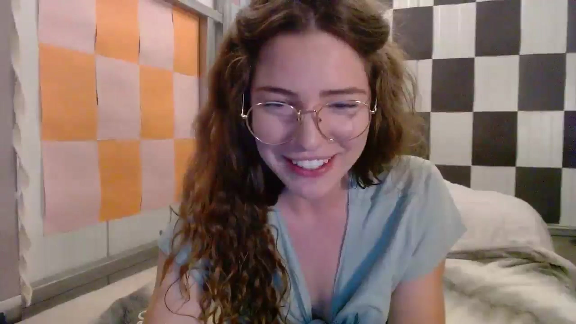 Gallery image thumbnail from Elizabeth005's myfreecams stream on, 09/20/2025, 07:06 image 18 of 20