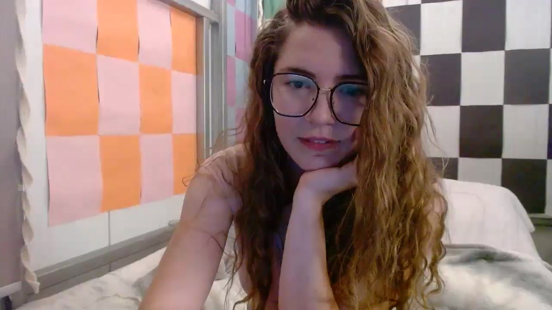 Gallery image thumbnail from Elizabeth005's myfreecams stream on, 09/22/2025, 06:18 image 13 of 20