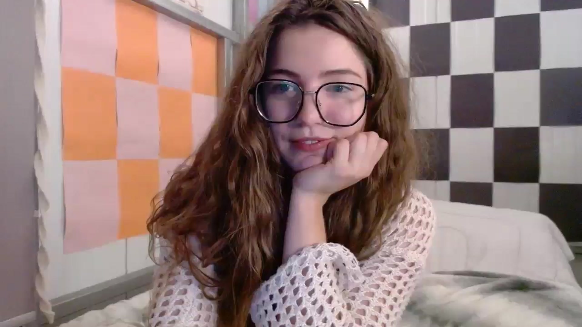 Gallery image thumbnail from Elizabeth005's myfreecams stream on, 09/22/2025, 06:18 image 1 of 20