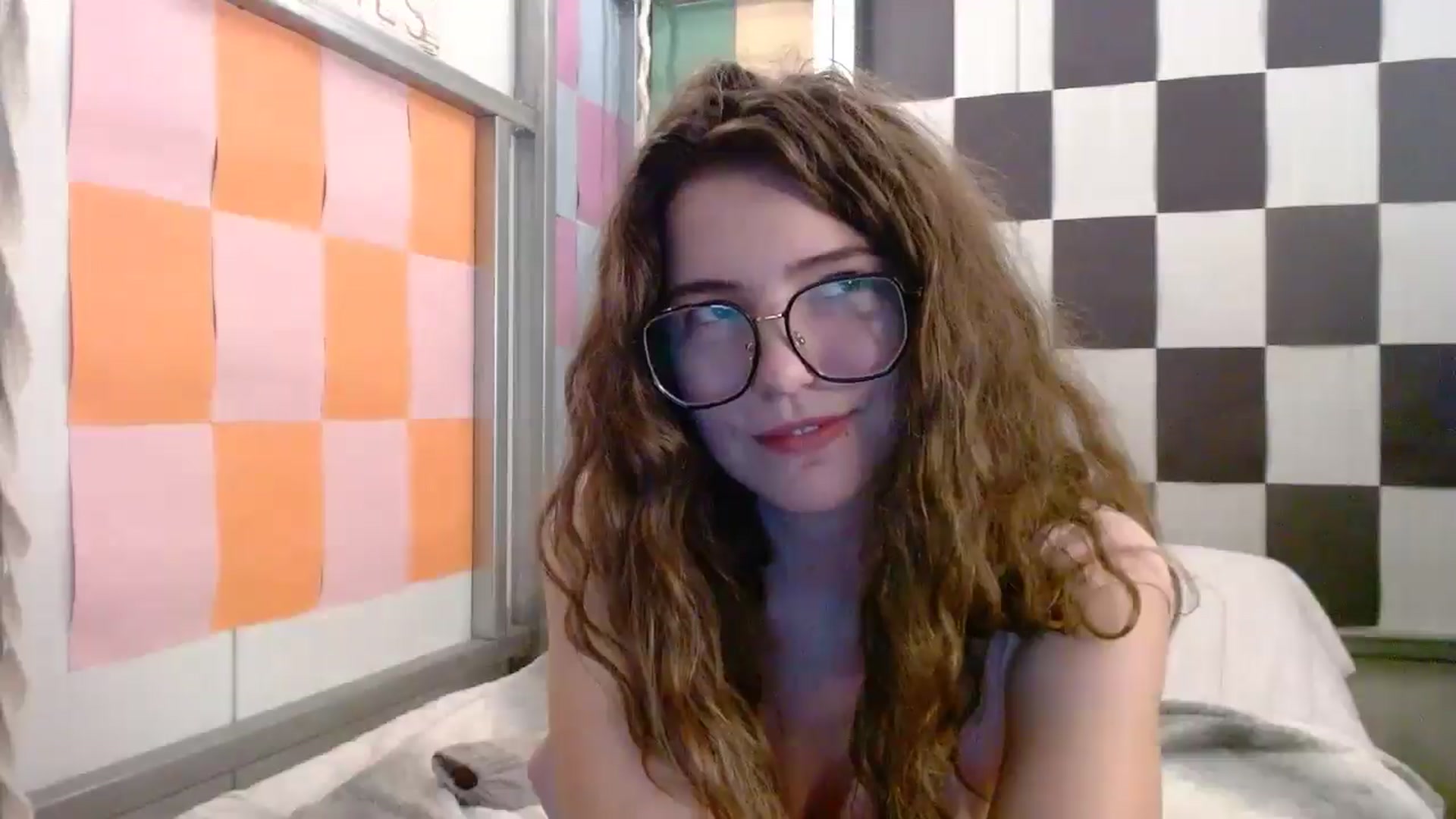 Gallery image thumbnail from Elizabeth005's myfreecams stream on, 09/22/2025, 06:18 image 10 of 20