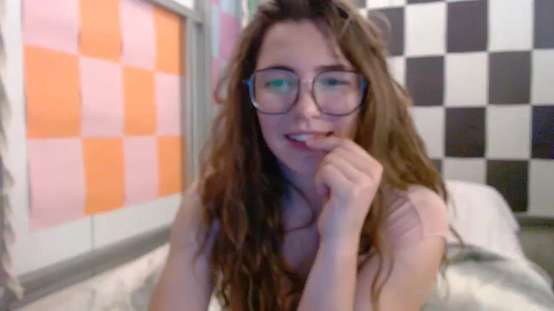 Gallery image thumbnail from Elizabeth005's myfreecams stream on, 09/22/2025, 06:55 image 20 of 20