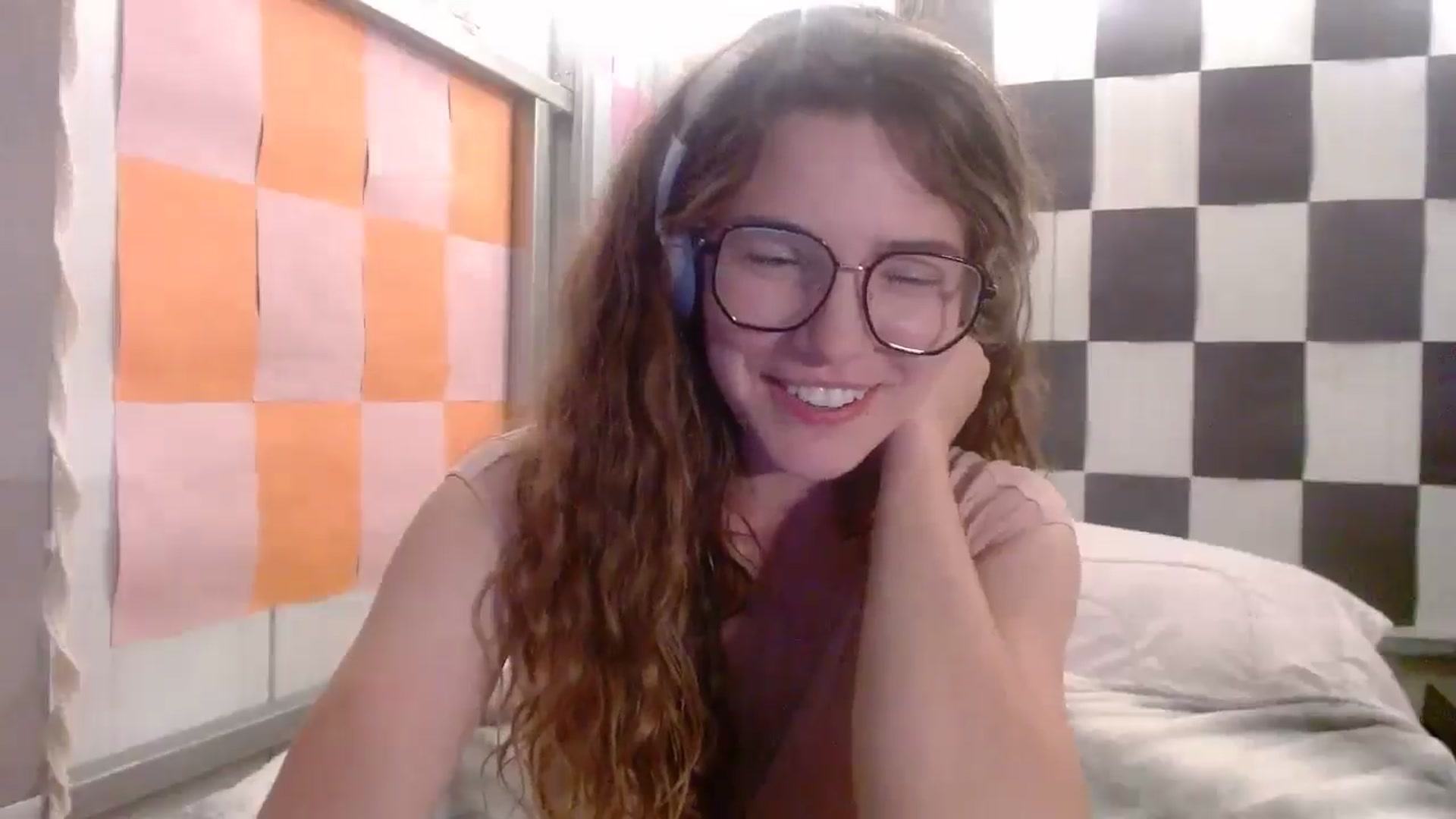 Gallery image thumbnail from Elizabeth005's myfreecams stream on, 09/26/2025, 09:49 image 8 of 20