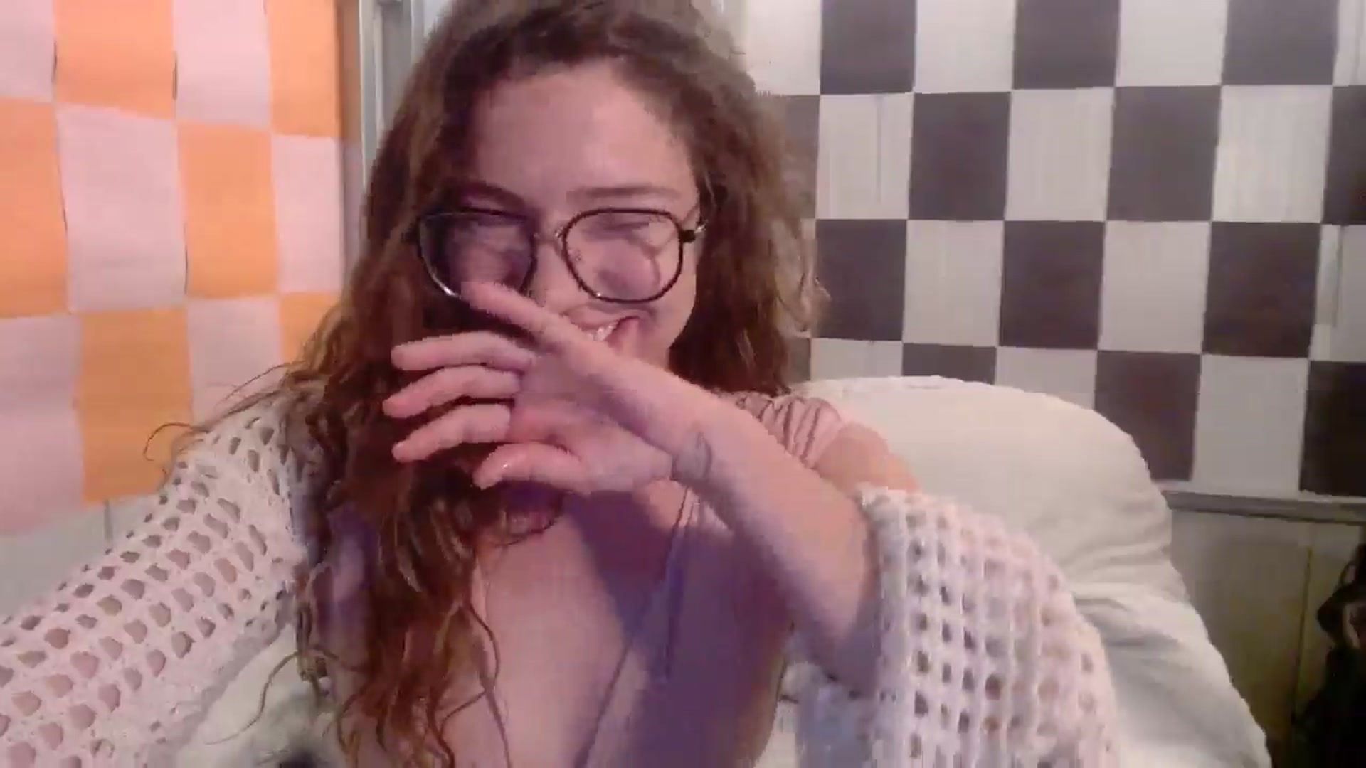 Gallery image thumbnail from Elizabeth005's myfreecams stream on, 11/10/2025, 08:08 image 14 of 20