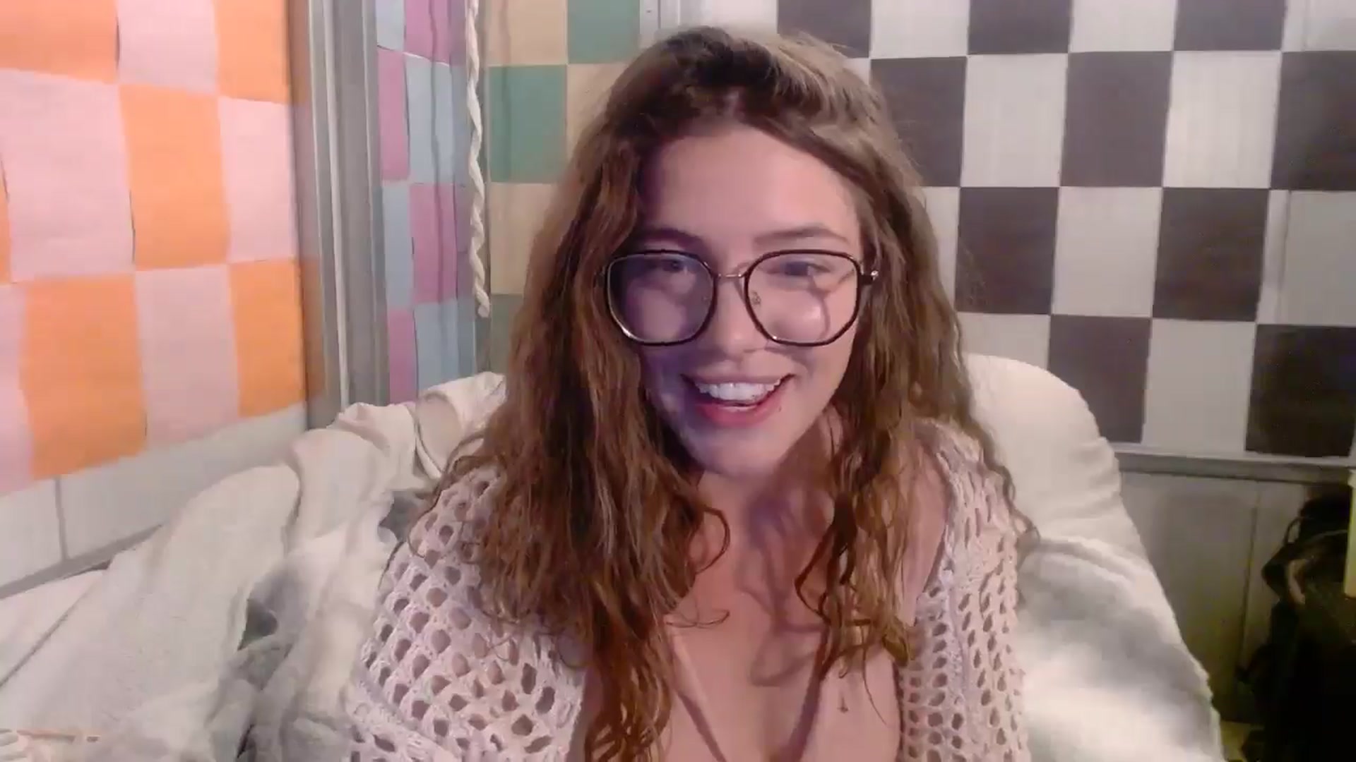 Gallery image thumbnail from Elizabeth005's myfreecams stream on, 11/10/2025, 08:08 image 10 of 20