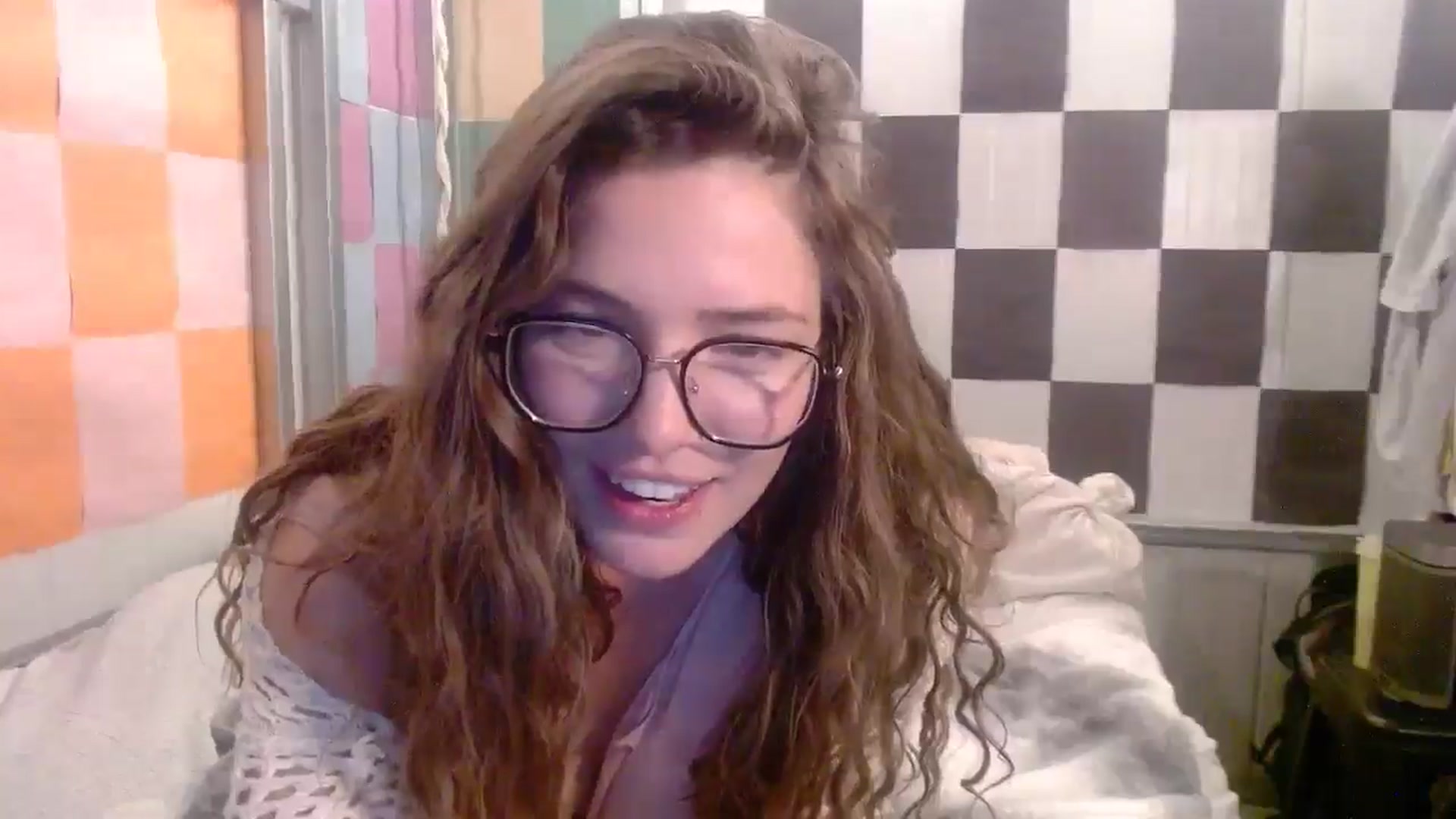 Gallery image thumbnail from Elizabeth005's myfreecams stream on, 11/10/2025, 08:40 image 12 of 20