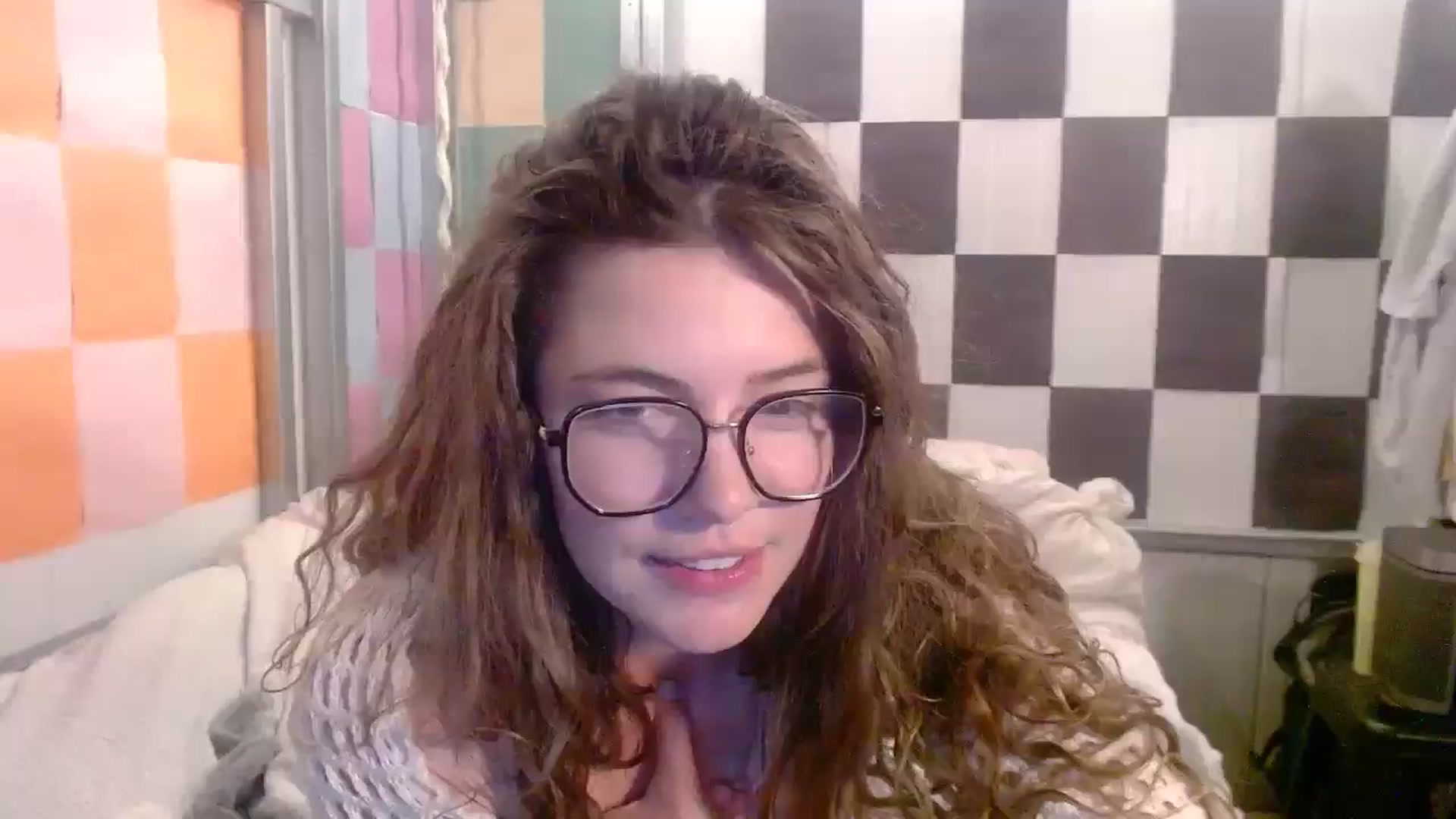 Gallery image thumbnail from Elizabeth005's myfreecams stream on, 11/10/2025, 08:40 image 10 of 20
