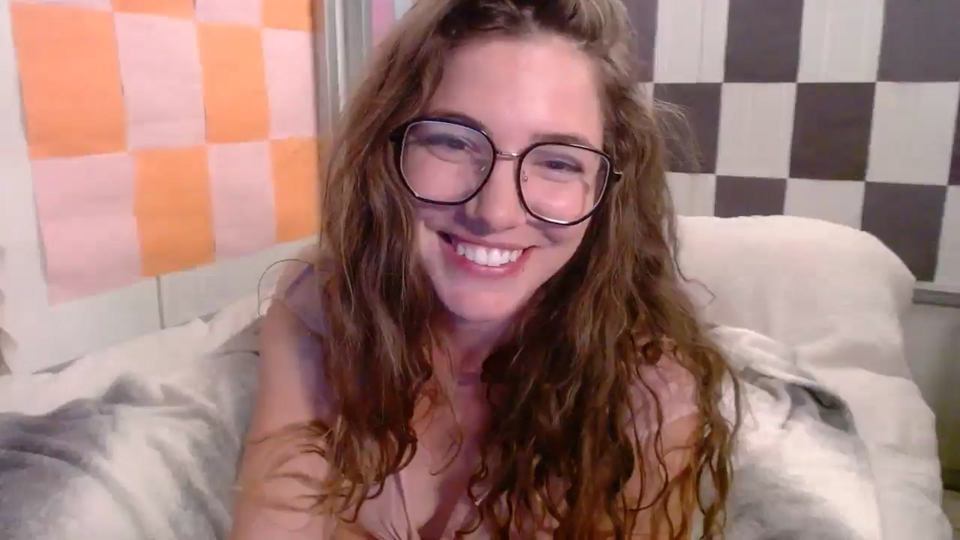 Gallery image thumbnail from Elizabeth005's myfreecams stream on, 11/10/2025, 11:25 image 20 of 20