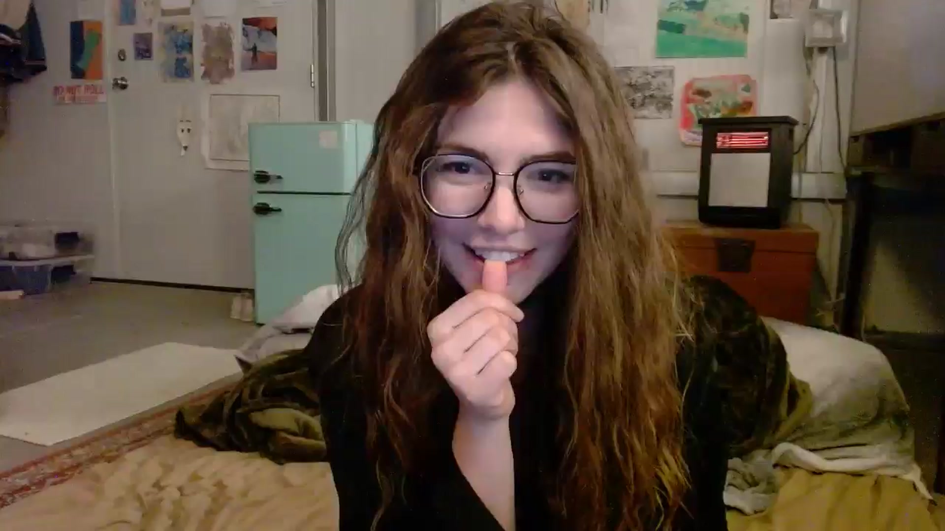 Gallery image thumbnail from Elizabeth005's myfreecams stream on, 04/03/2026, 12:29 image 1 of 20