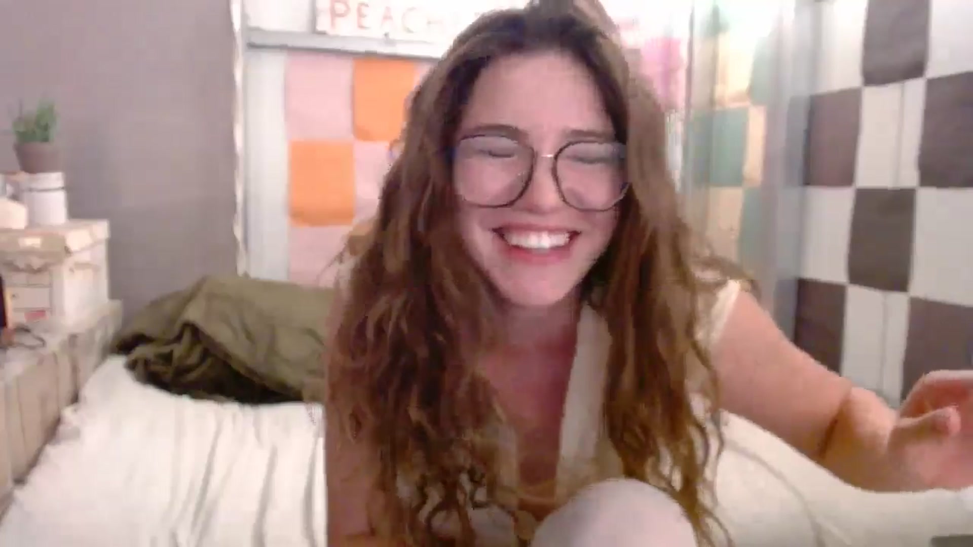Gallery image thumbnail from Elizabeth005's myfreecams stream on, 04/09/2026, 09:25 image 14 of 20