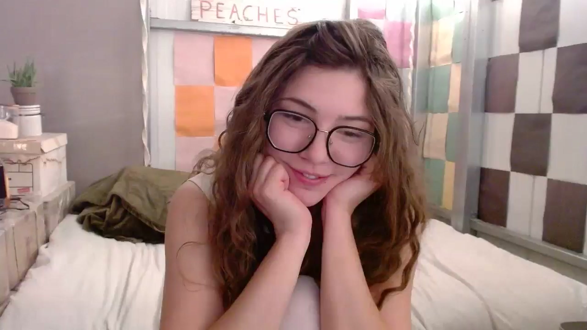 Gallery image thumbnail from Elizabeth005's myfreecams stream on, 04/09/2026, 09:25 image 18 of 20