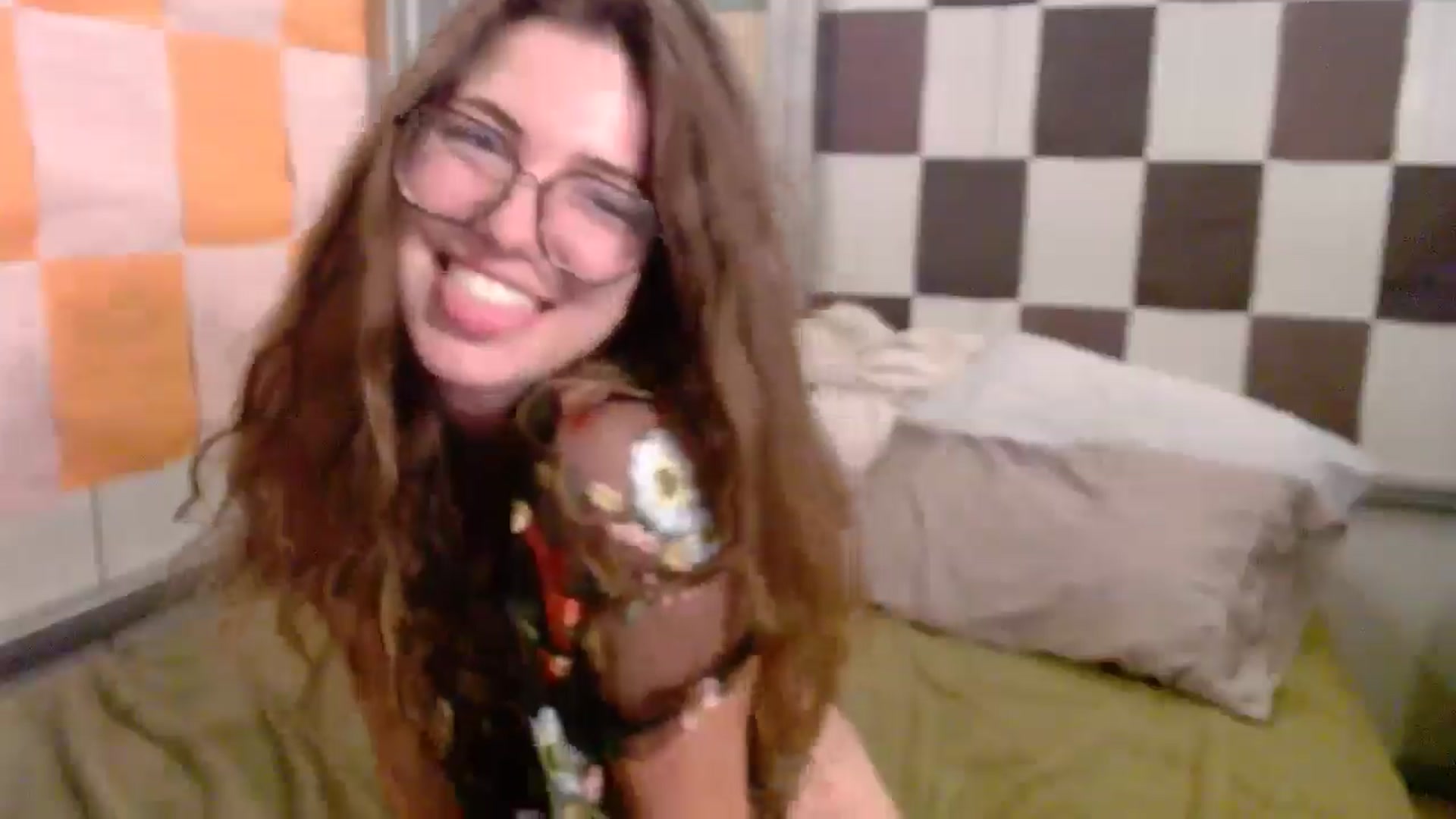 Gallery image thumbnail from Elizabeth005's myfreecams stream on, 04/21/2026, 06:23 image 12 of 20