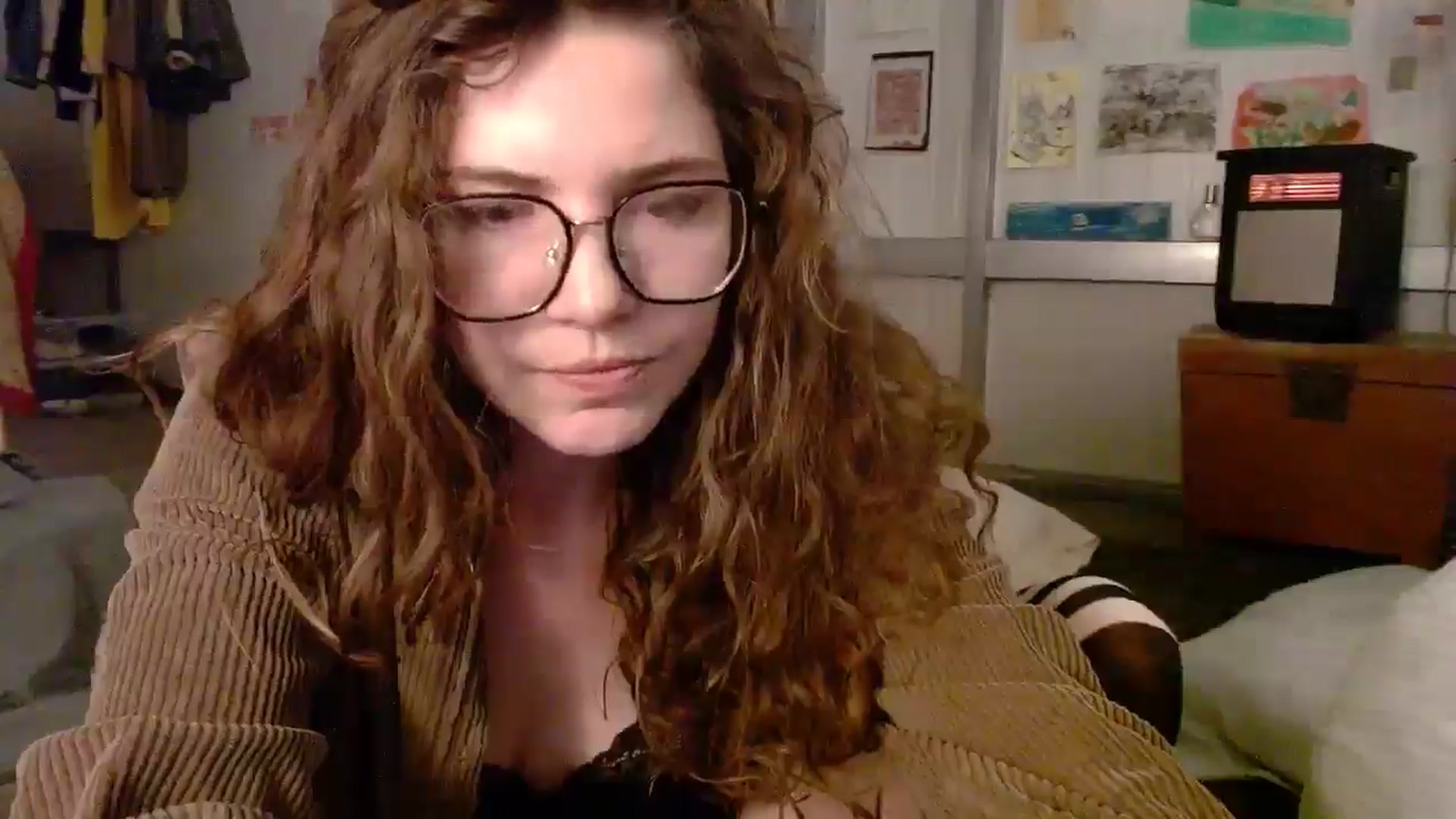 Gallery image thumbnail from Elizabeth005's myfreecams stream on, 04/26/2026, 10:29 image 2 of 20