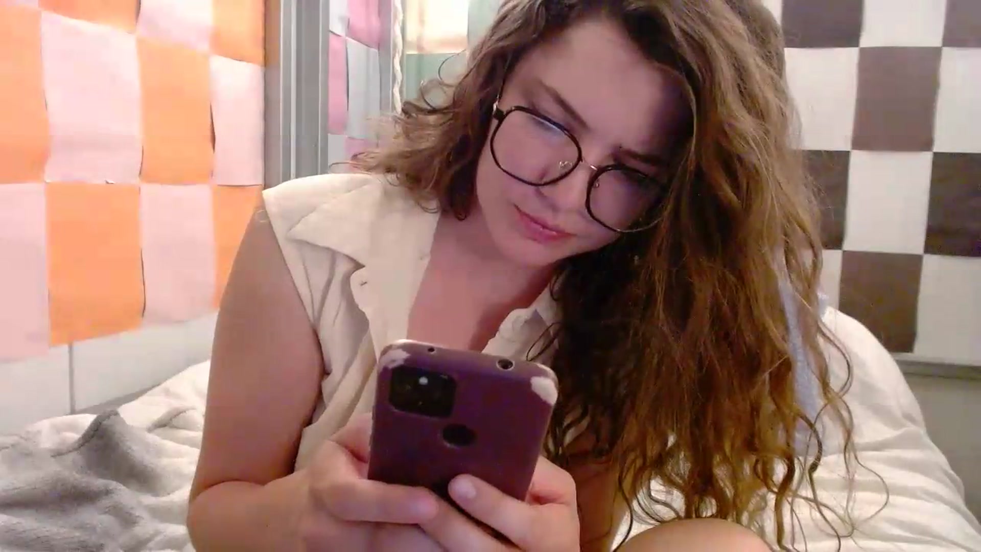 Gallery image thumbnail from Elizabeth005's myfreecams stream on, 05/15/2026, 11:01 image 16 of 20