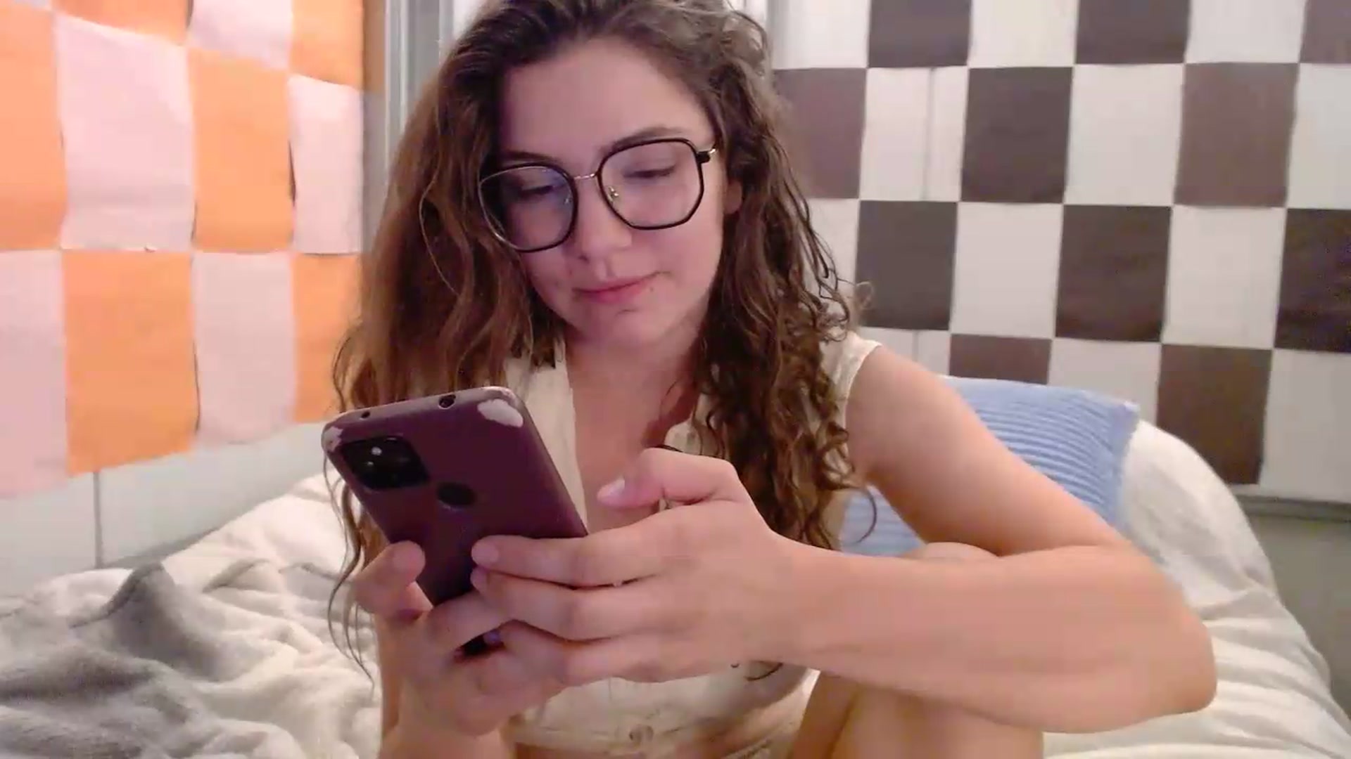 Gallery image thumbnail from Elizabeth005's myfreecams stream on, 05/15/2026, 11:01 image 18 of 20