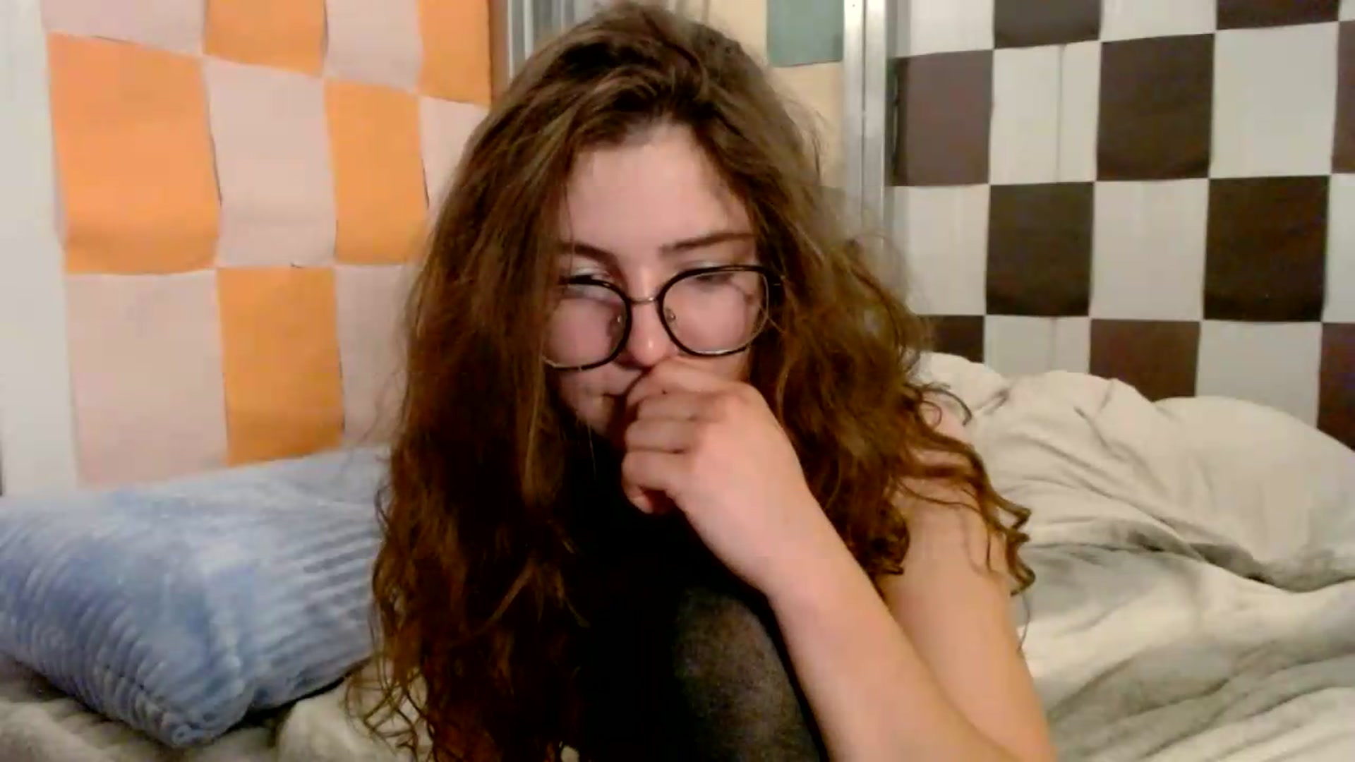Gallery image thumbnail from Elizabeth005's myfreecams stream on, 05/20/2026, 07:37 image 10 of 20