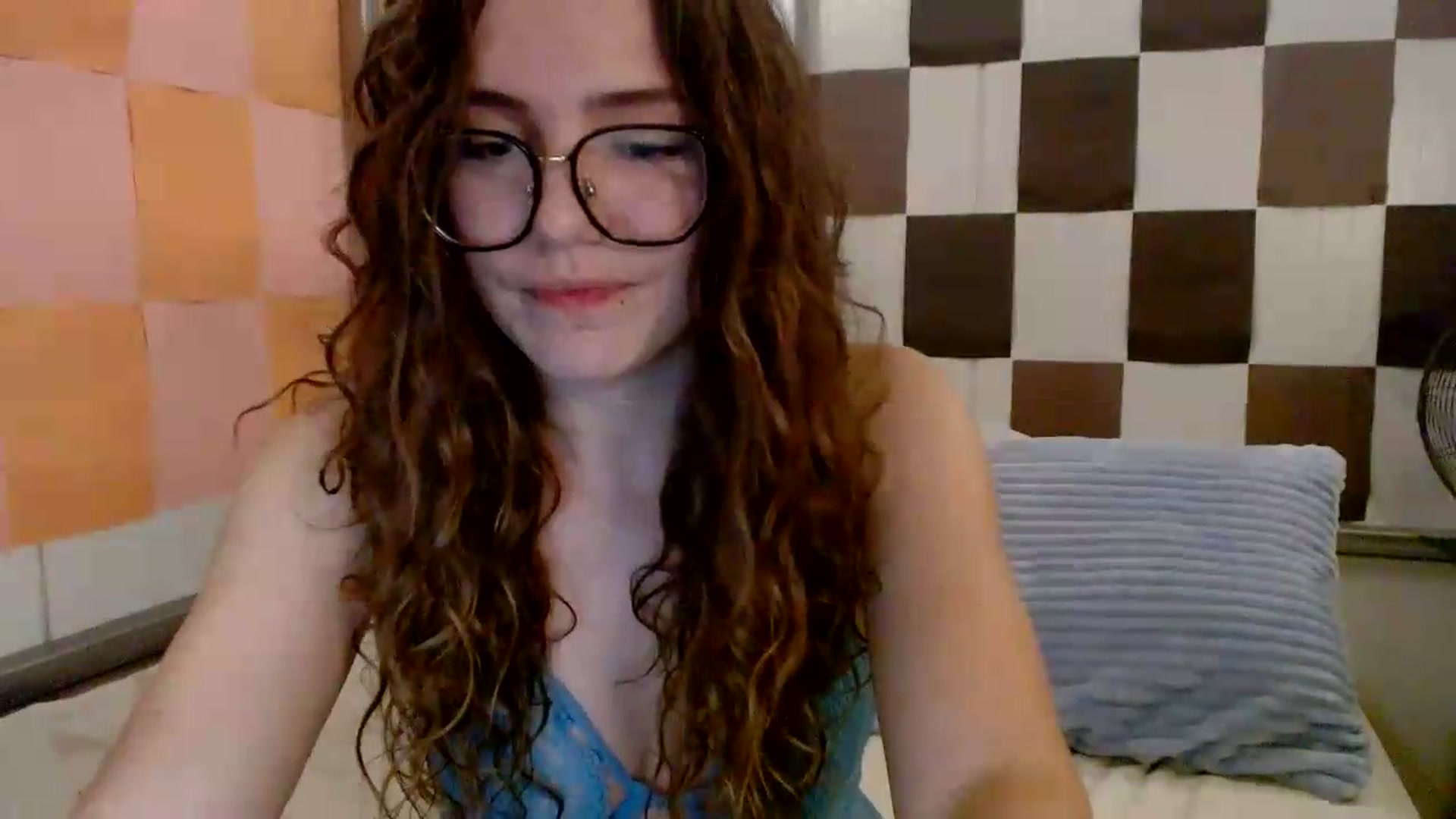 Gallery image thumbnail from Elizabeth005's myfreecams stream on, 08/31/2026, 09:17 image 17 of 20