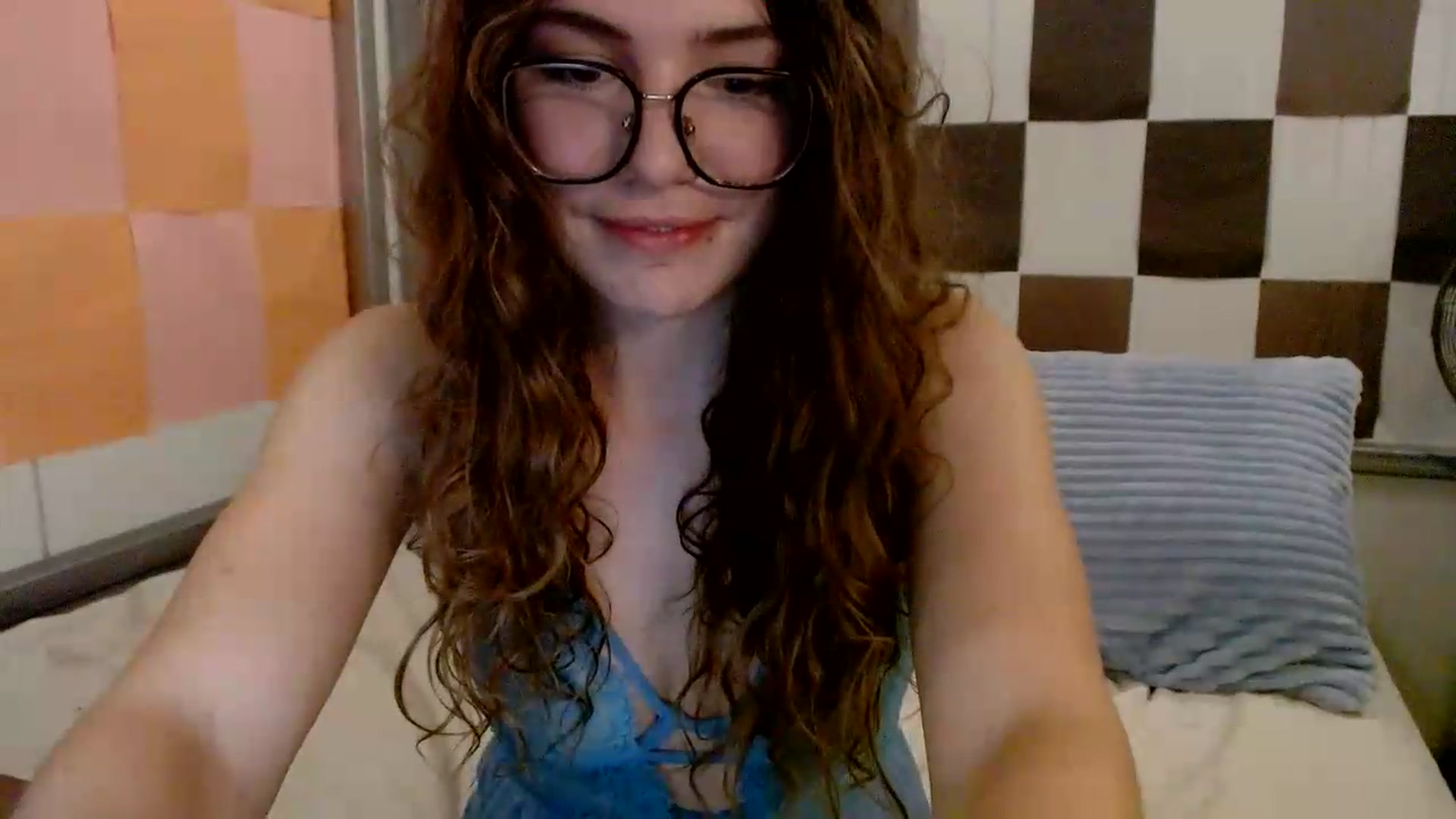 Gallery image thumbnail from Elizabeth005's myfreecams stream on, 08/31/2026, 09:17 image 13 of 20