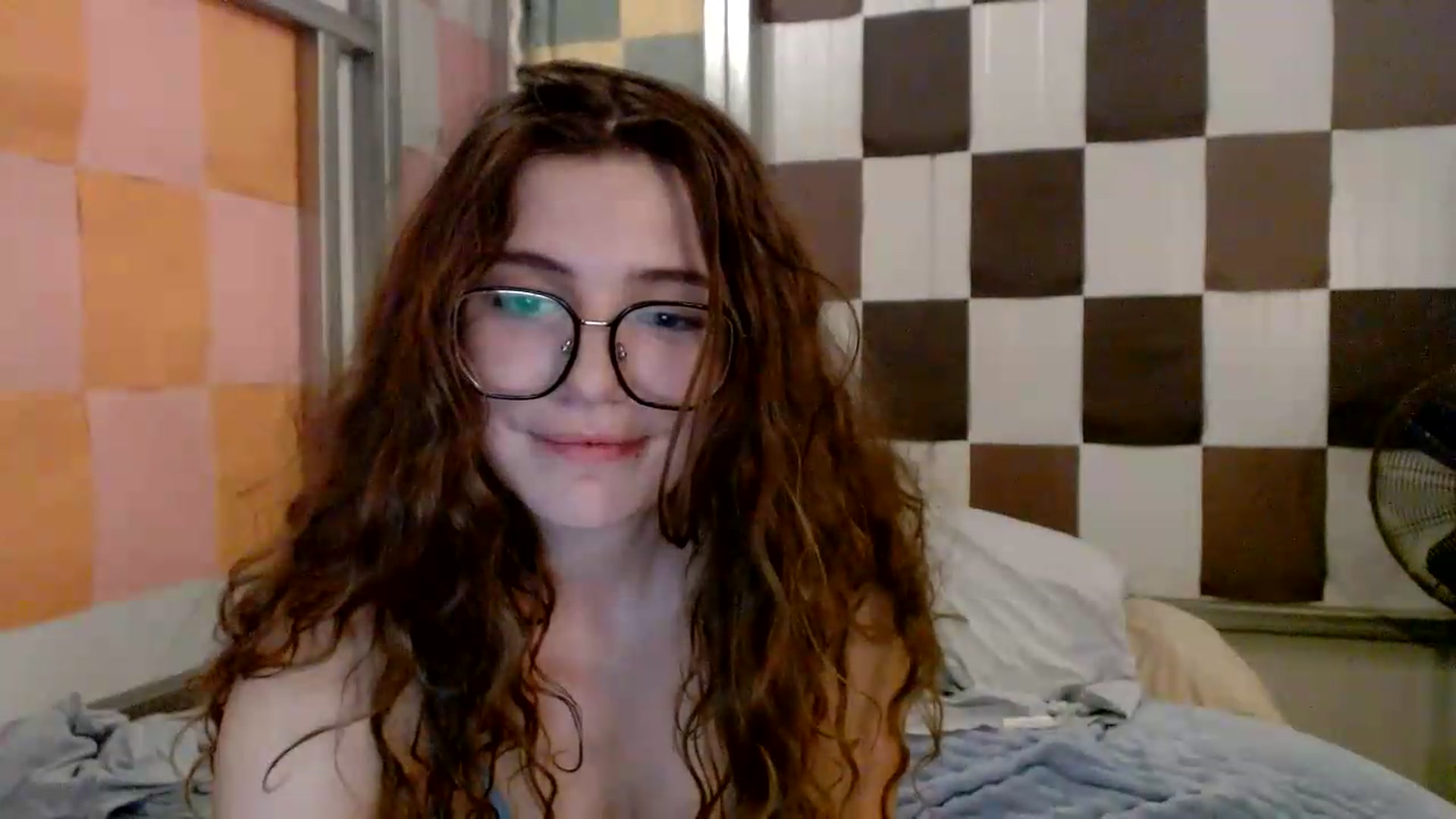 Gallery image thumbnail from Elizabeth005's myfreecams stream on, 08/31/2026, 11:28 image 18 of 20