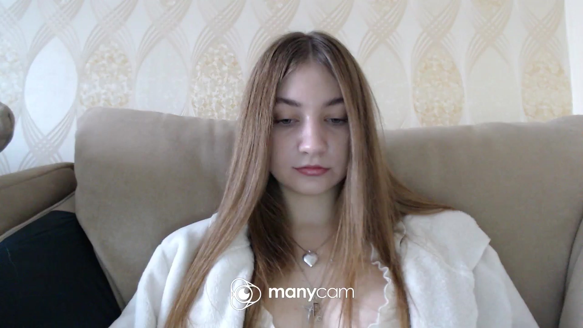 Gallery image thumbnail from Elizabethhh's myfreecams stream on, 12/05/2025, 12:36 image 11 of 20