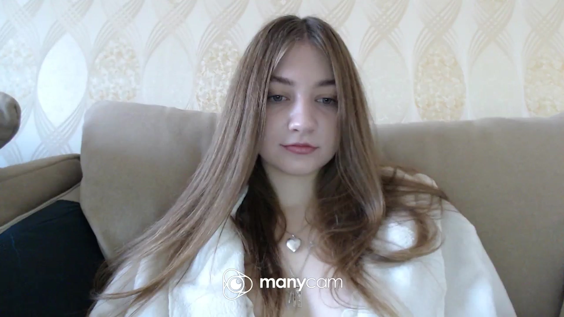 Gallery image thumbnail from Elizabethhh's myfreecams stream on, 12/05/2025, 12:36 image 5 of 20