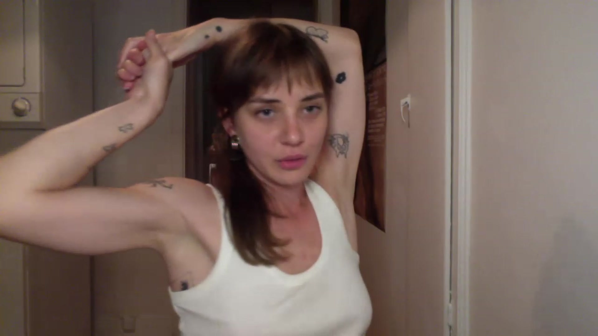 Gallery image thumbnail from Elizaforyou's myfreecams stream on, 07/06/2023, 04:12 image 14 of 20