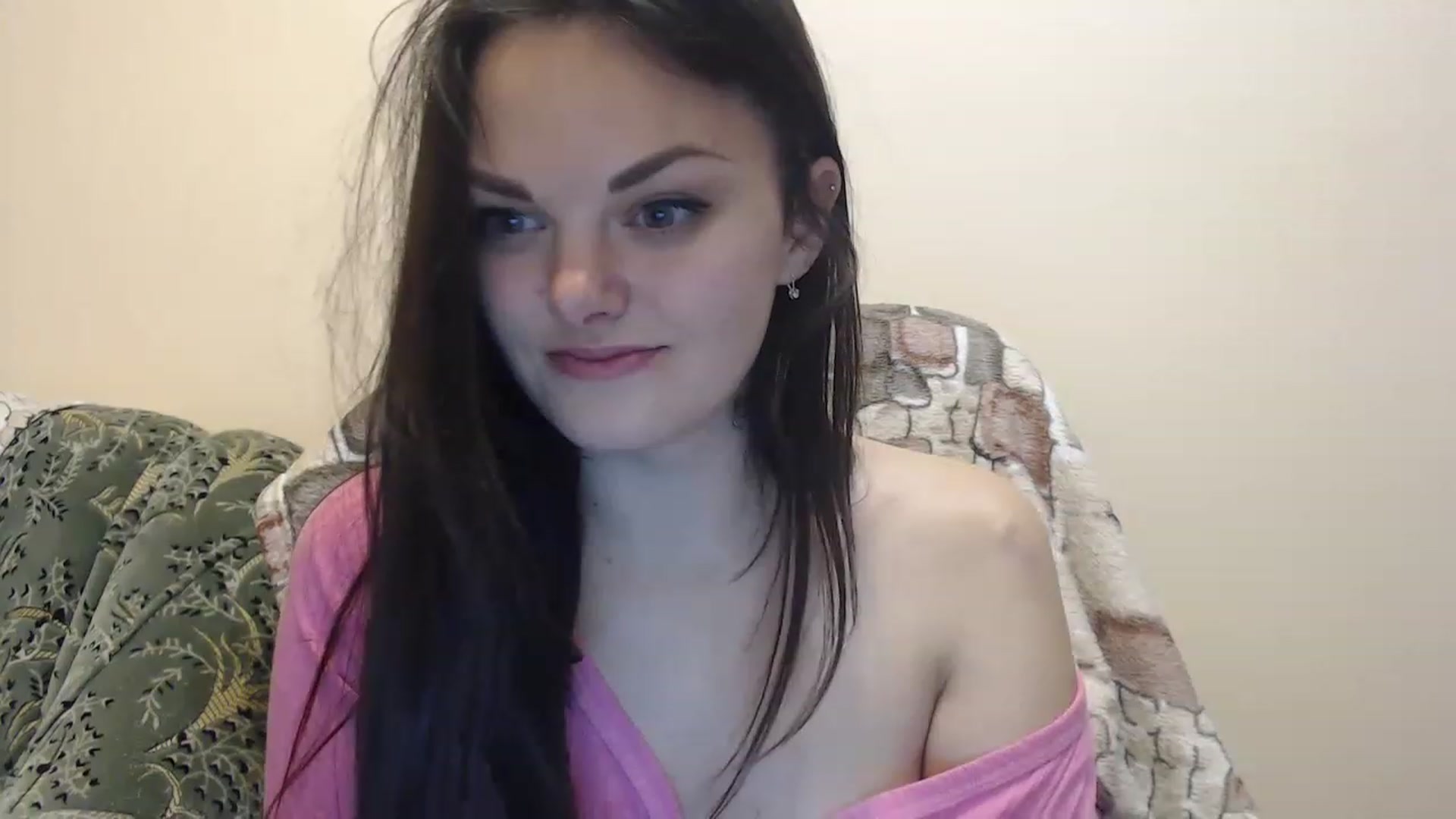 Gallery image thumbnail from Elizaveta25's myfreecams stream on, 11/24/2022, 21:12 image 16 of 20