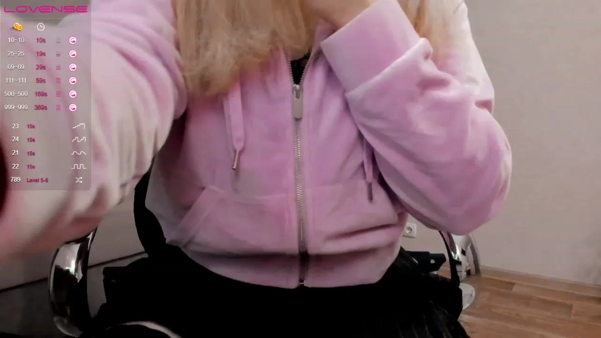Gallery image thumbnail from EllaAntares's myfreecams stream on, 01/17/2023, 09:28 image 15 of 20