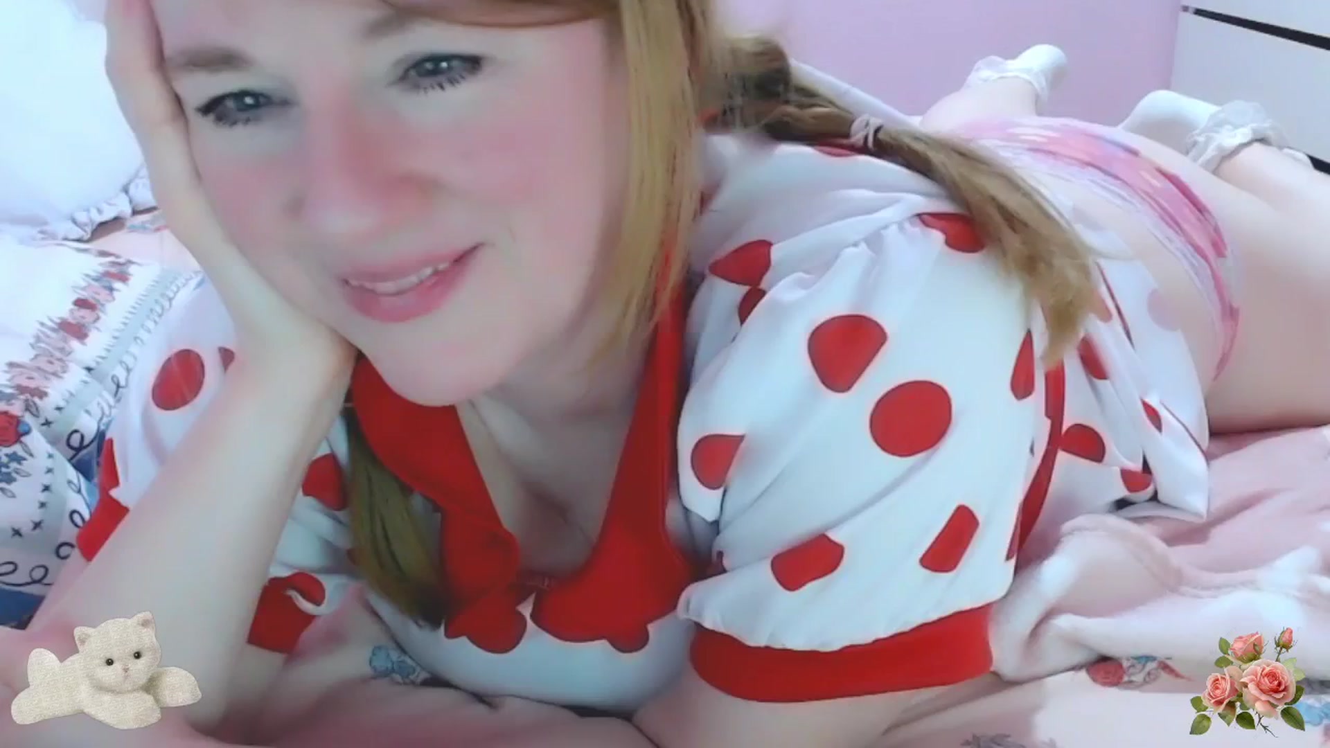 Gallery image thumbnail from EllaArabella's myfreecams stream on, 04/10/2025, 23:15 image 3 of 20
