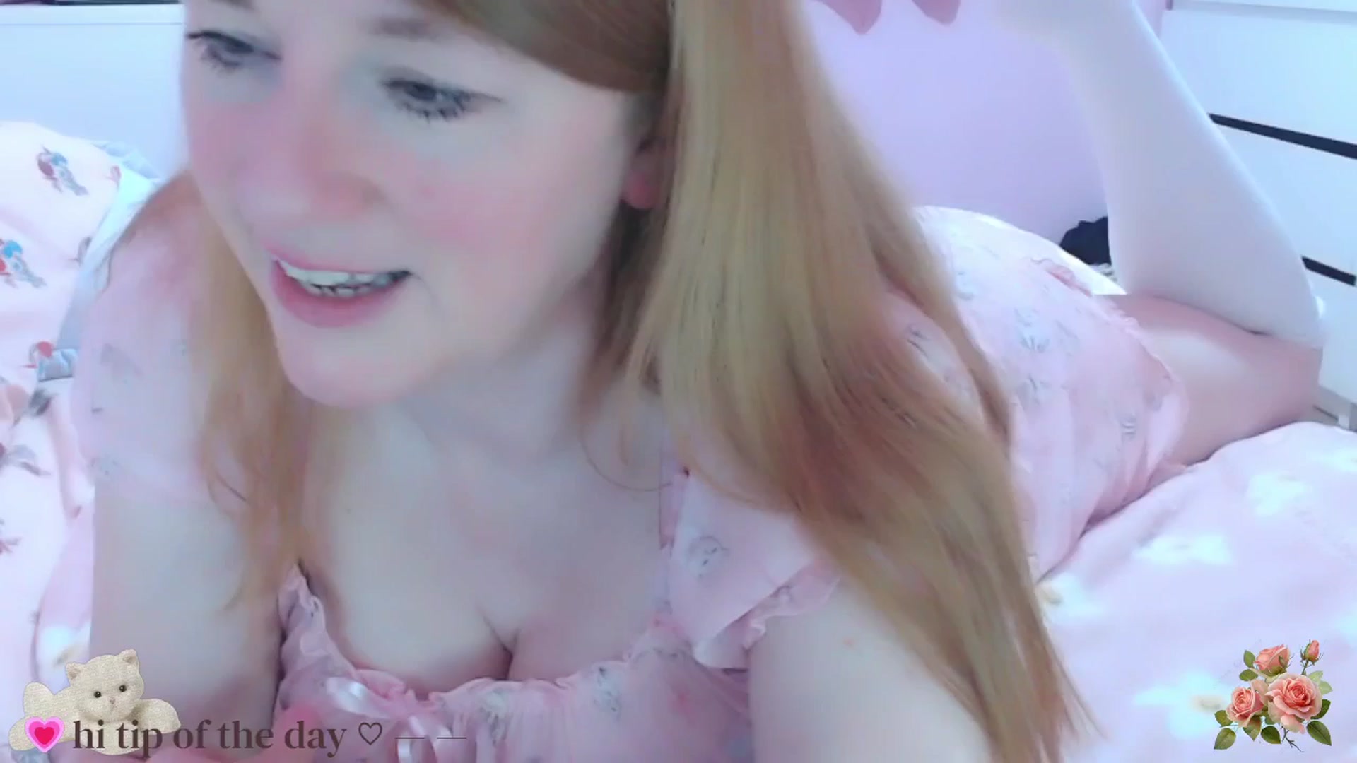 Gallery image thumbnail from EllaArabella's myfreecams stream on, 04/14/2025, 20:28 image 8 of 20