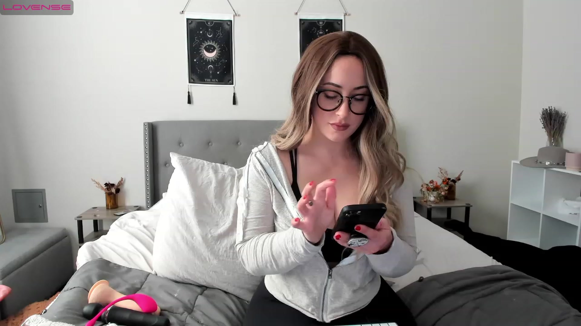 Gallery image thumbnail from EllaCakes's myfreecams stream on, 11/23/2022, 19:44 image 15 of 20