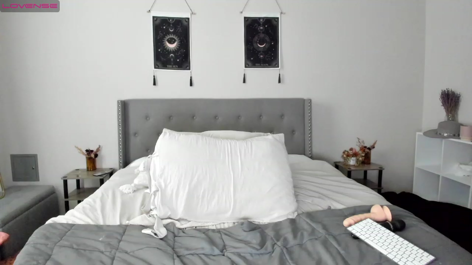 Gallery image thumbnail from EllaCakes's myfreecams stream on, 12/05/2022, 19:35 image 10 of 20