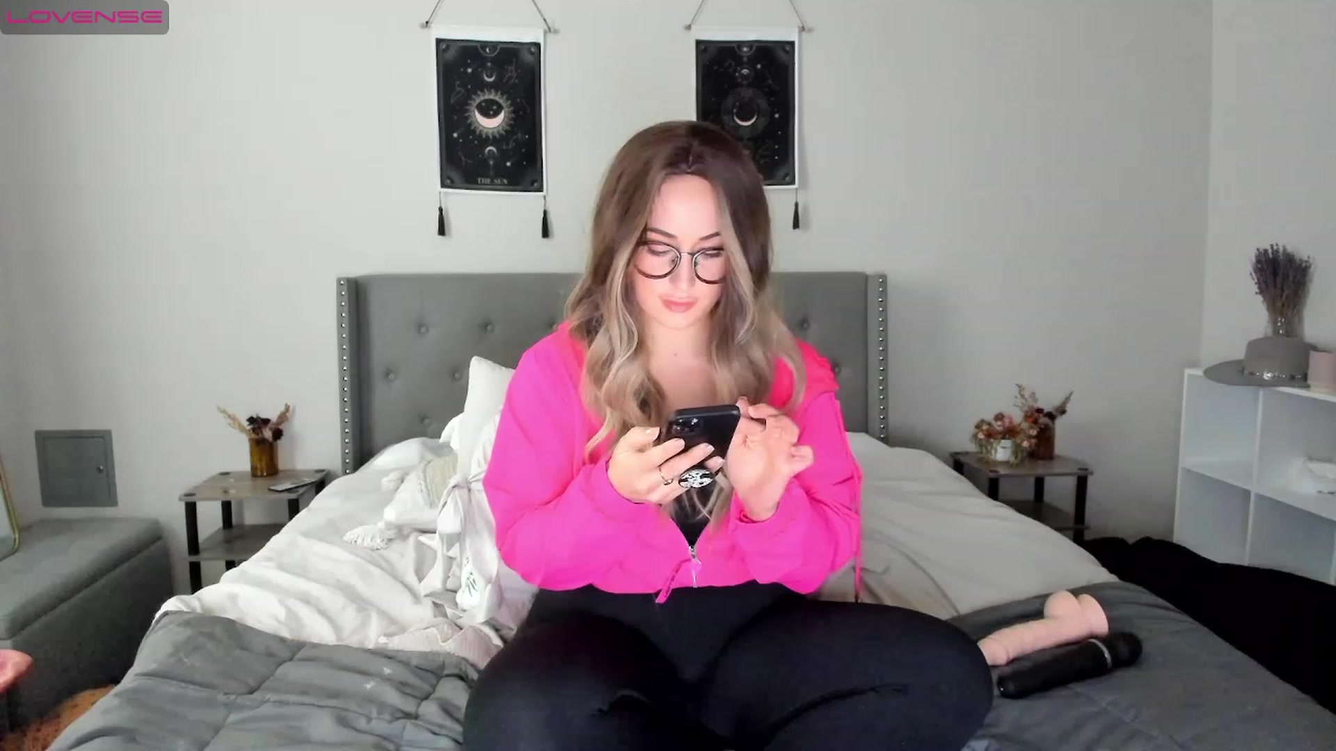 Gallery image thumbnail from EllaCakes's myfreecams stream on, 12/05/2022, 20:02 image 19 of 20