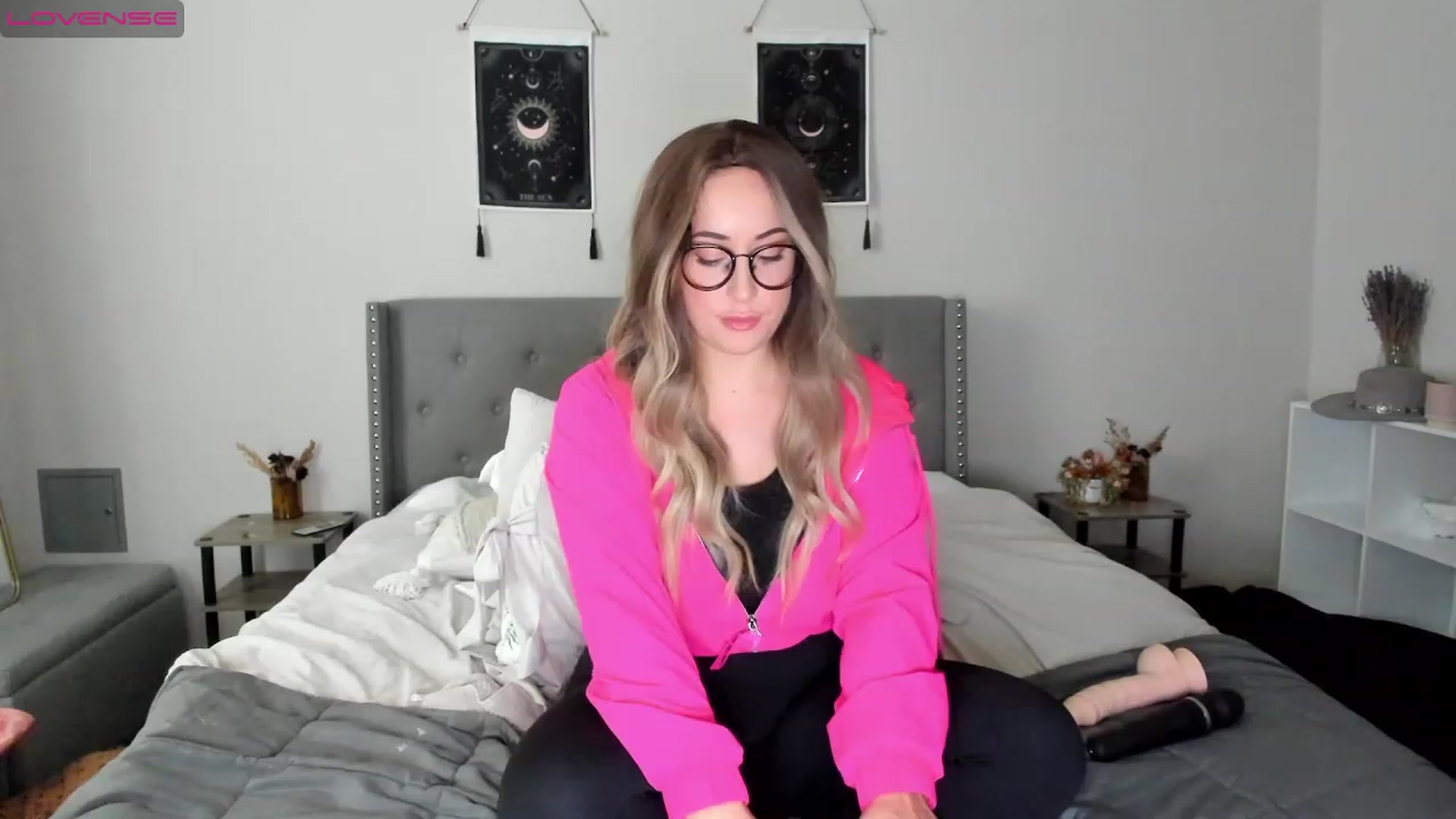 Gallery image thumbnail from EllaCakes's myfreecams stream on, 12/05/2022, 20:02 image 20 of 20