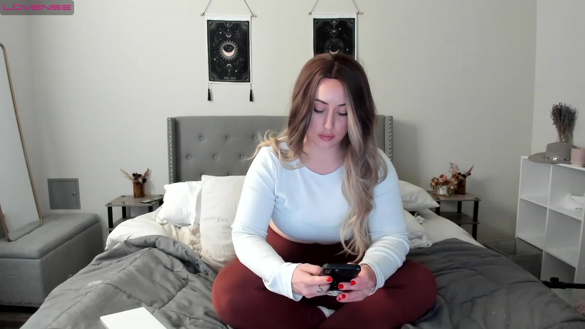 Gallery image thumbnail from EllaCakes's myfreecams stream on, 12/27/2022, 22:01 image 12 of 20