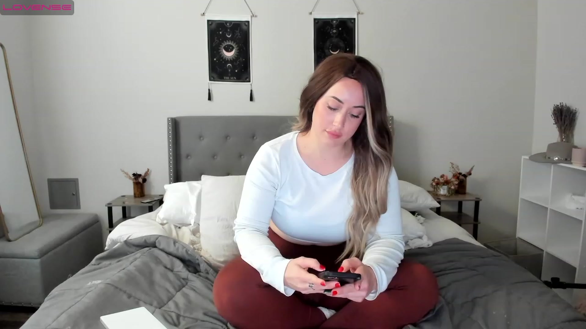 Gallery image thumbnail from EllaCakes's myfreecams stream on, 12/27/2022, 22:01 image 16 of 20