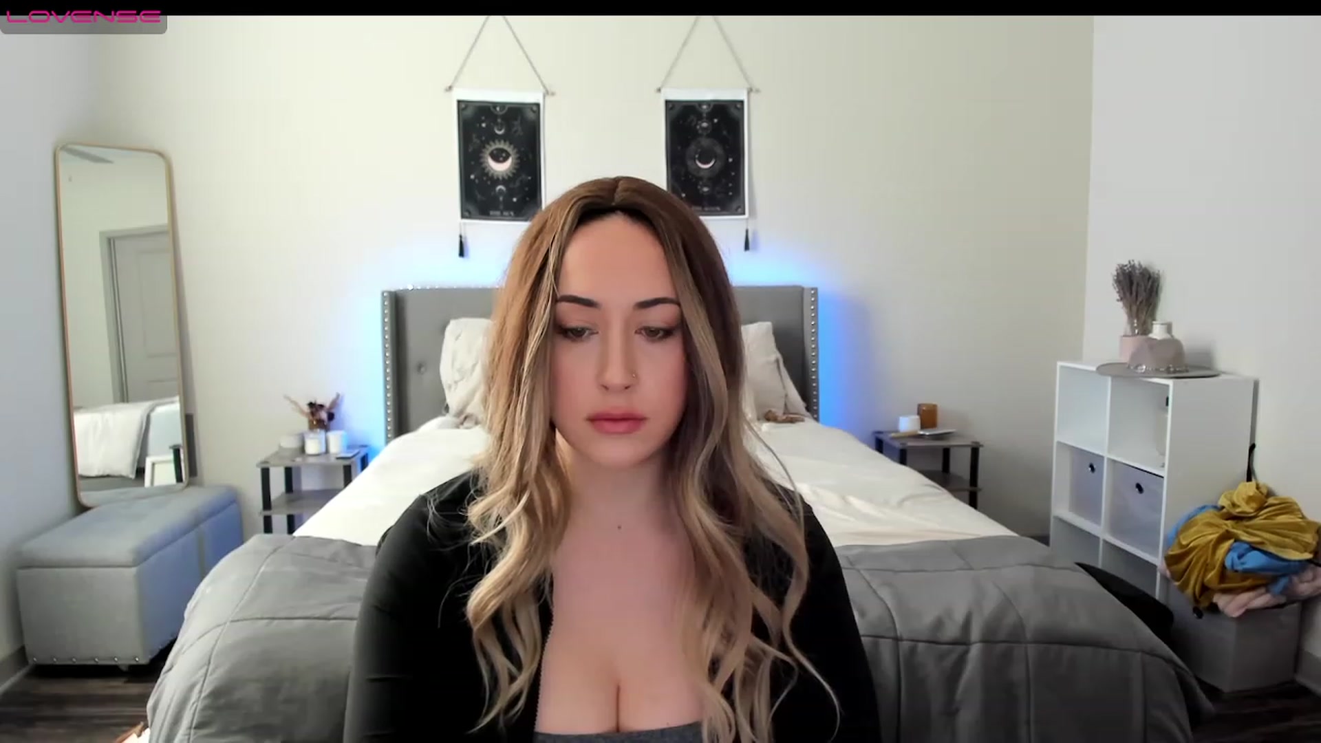 Gallery image thumbnail from EllaCakes's myfreecams stream on, 01/10/2023, 18:47 image 13 of 20
