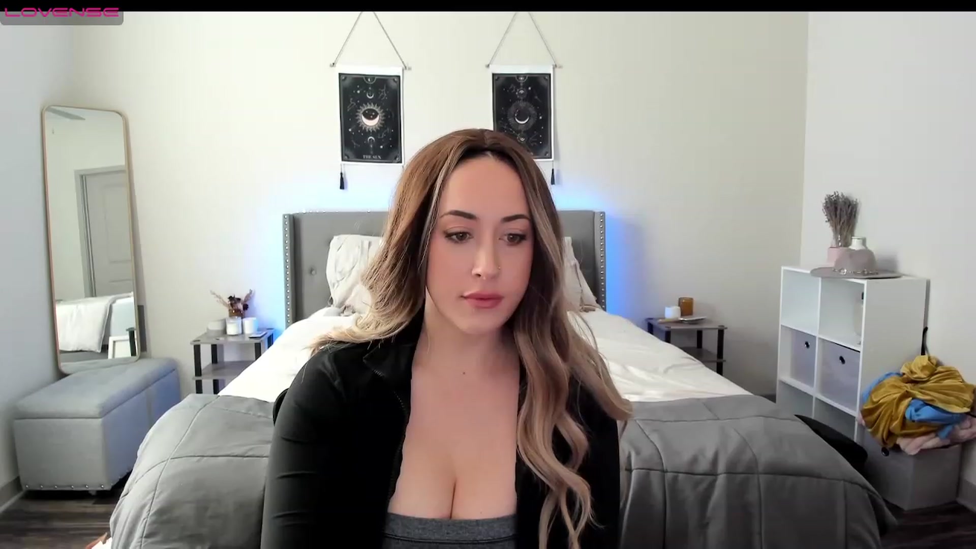 Gallery image thumbnail from EllaCakes's myfreecams stream on, 01/10/2023, 18:47 image 11 of 20