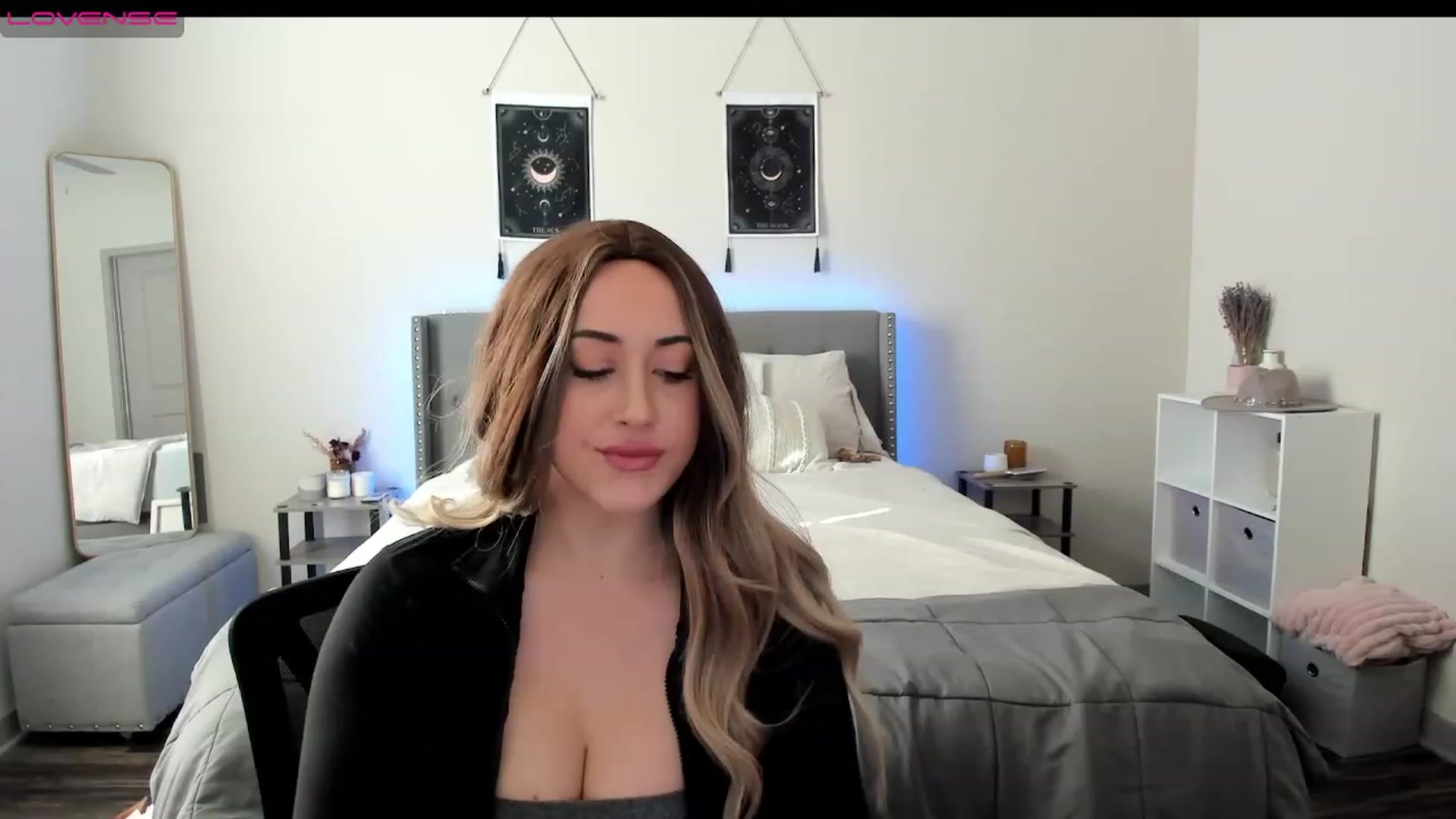 Gallery image thumbnail from EllaCakes's myfreecams stream on, 01/10/2023, 18:47 image 2 of 20